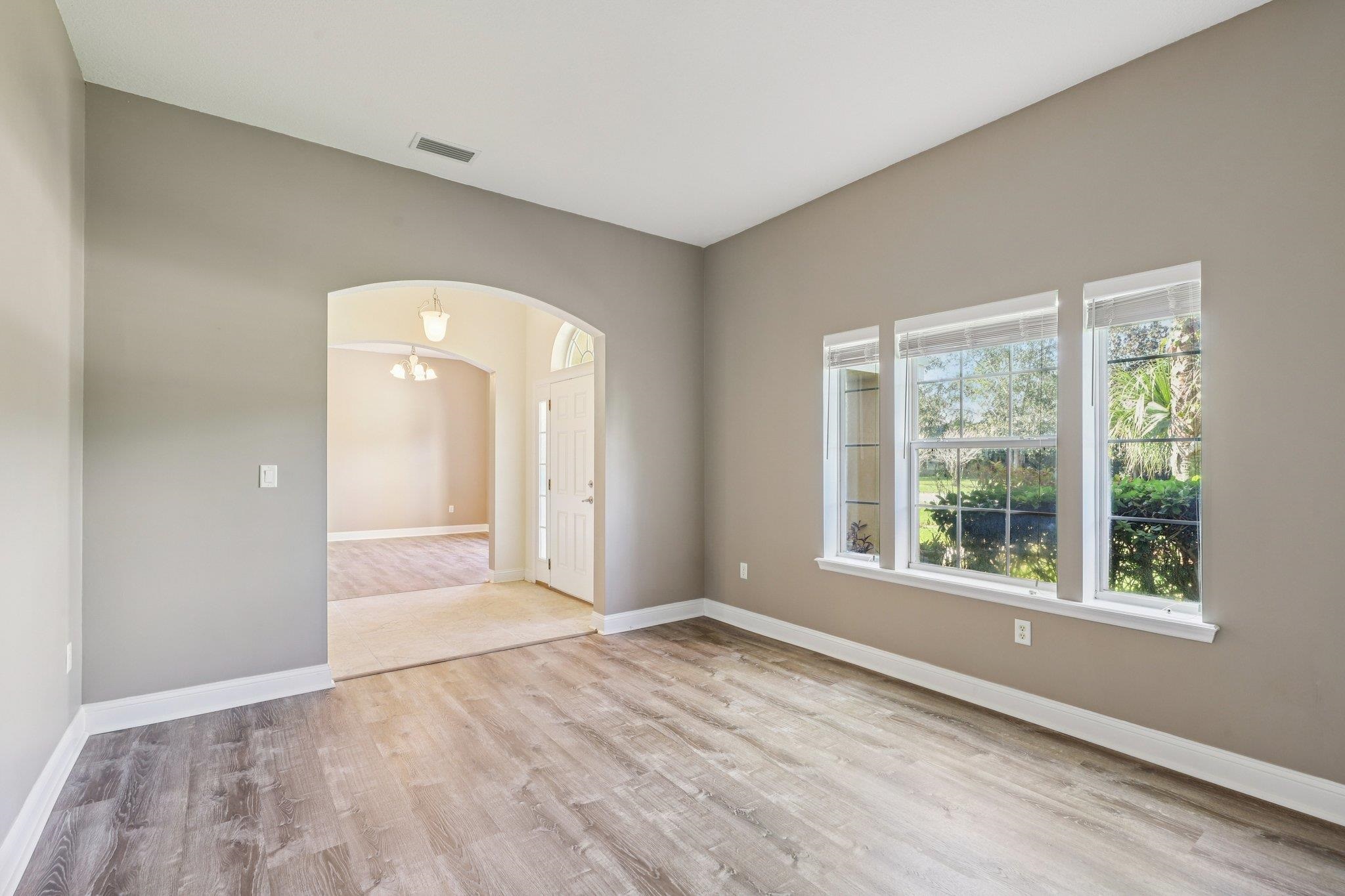 Image 25 of 91 For 5862 Cypress Estates Dr