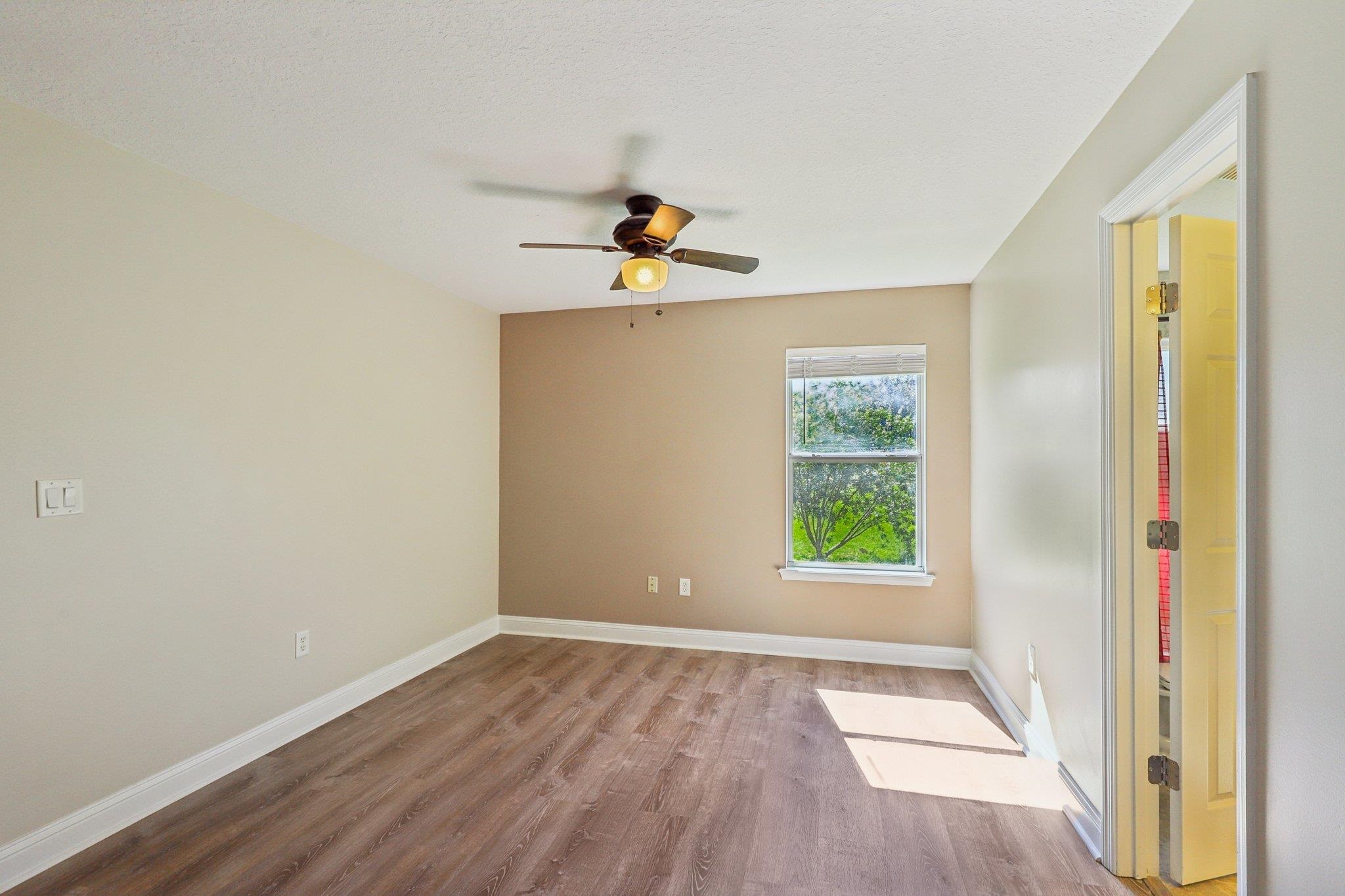 Image 35 of 91 For 5862 Cypress Estates Dr