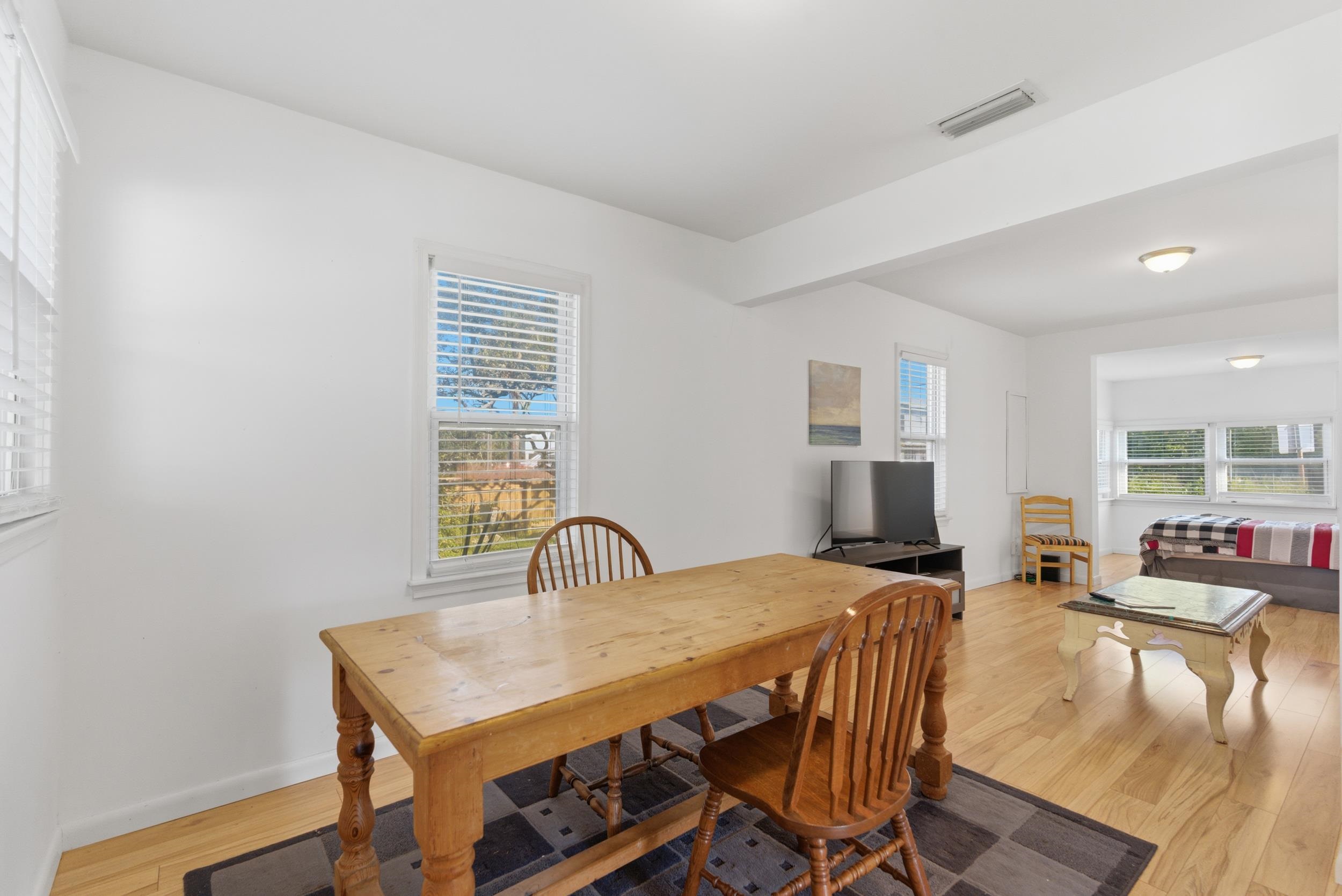 Image 10 of 58 For 6951 Middleton Ave