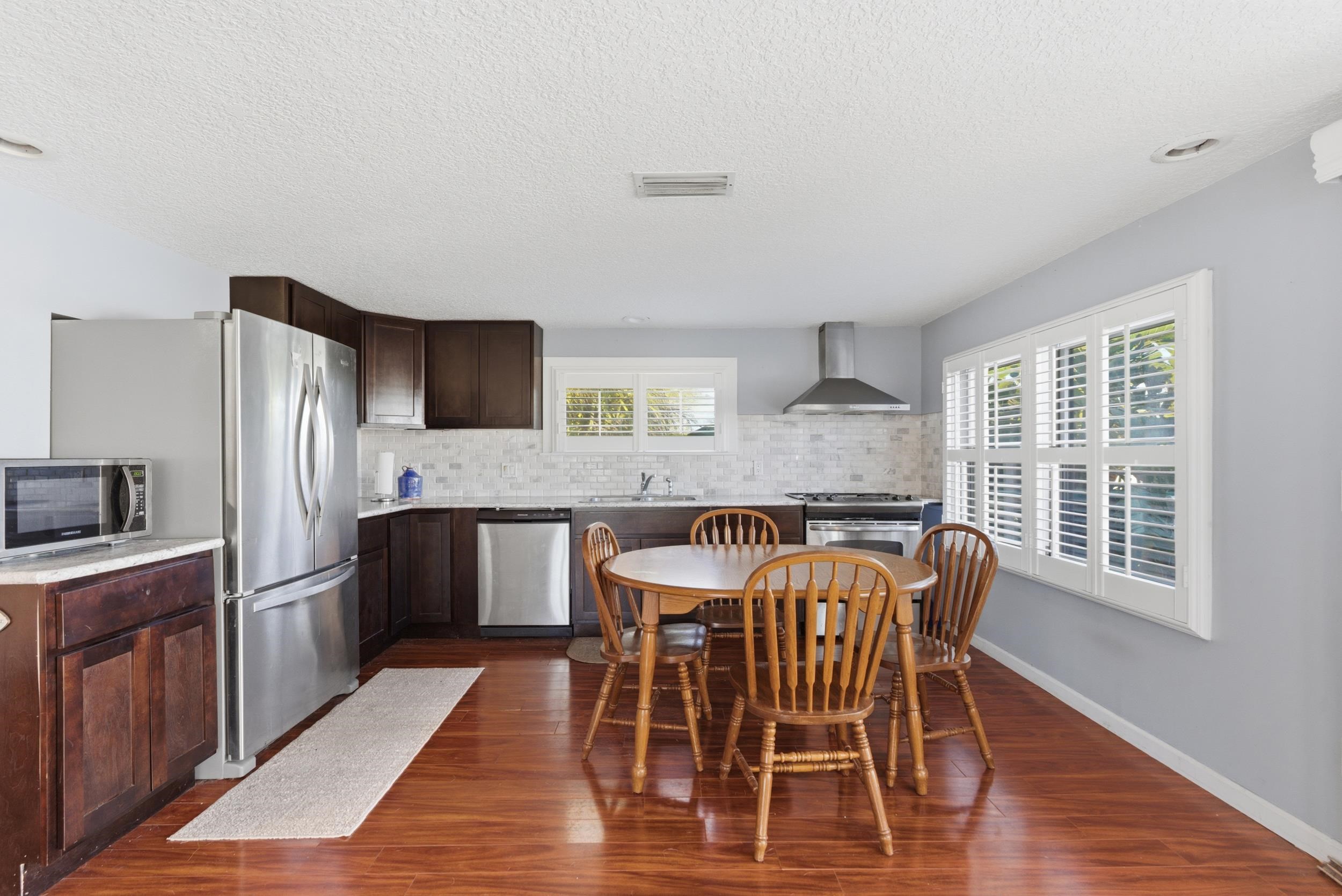 Image 28 of 58 For 6951 Middleton Ave