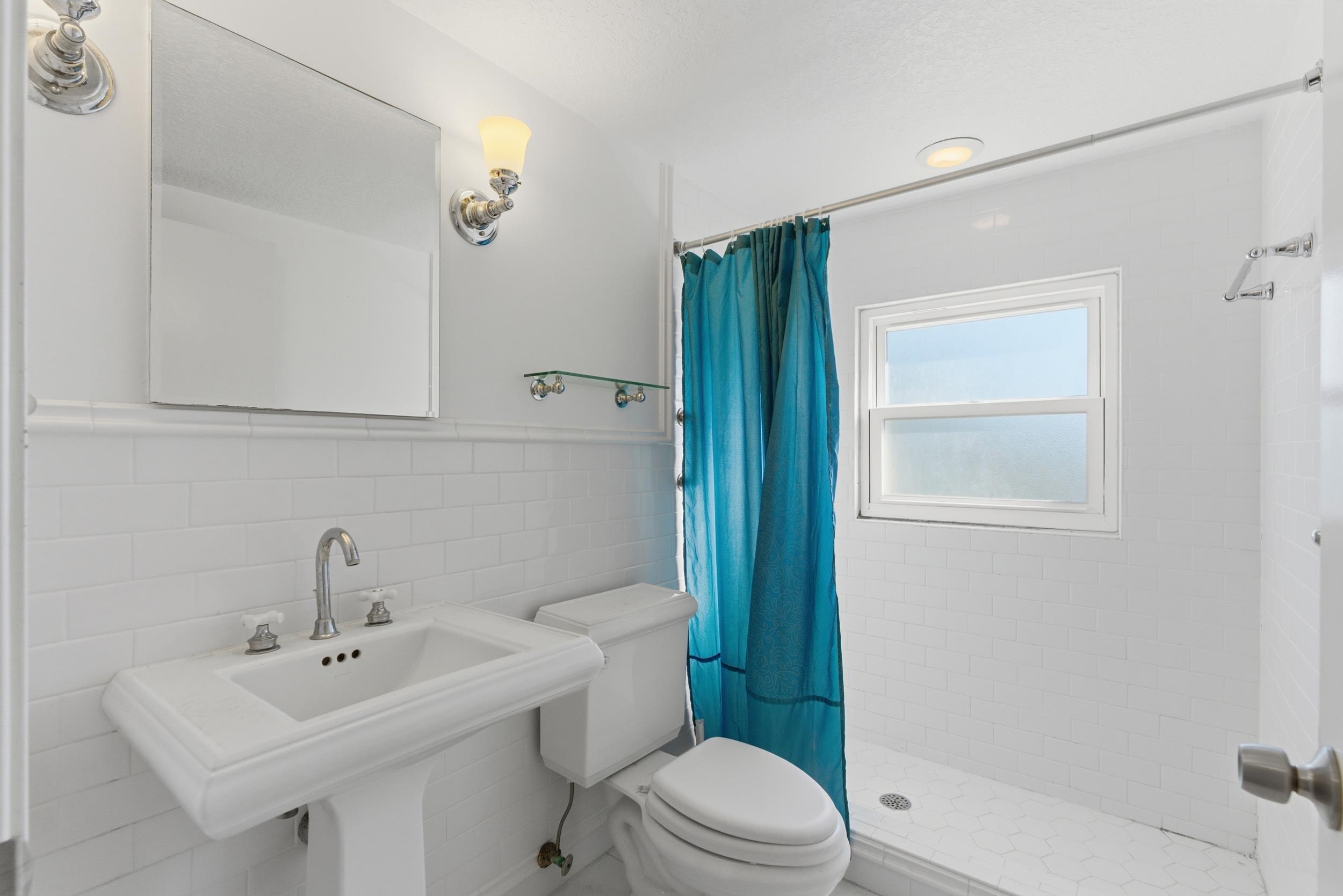 Image 36 of 58 For 6951 Middleton Ave