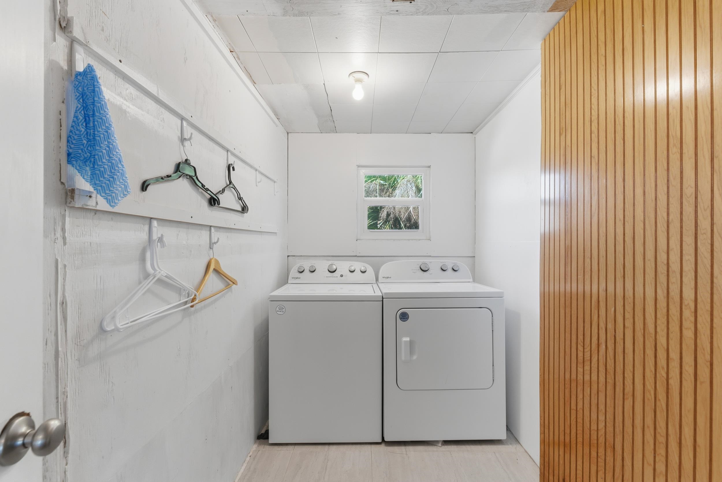 Image 37 of 58 For 6951 Middleton Ave