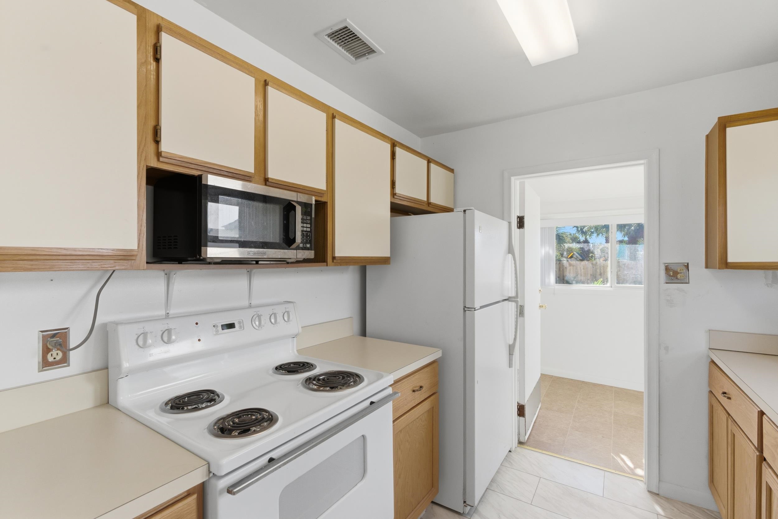 Image 8 of 58 For 6951 Middleton Ave