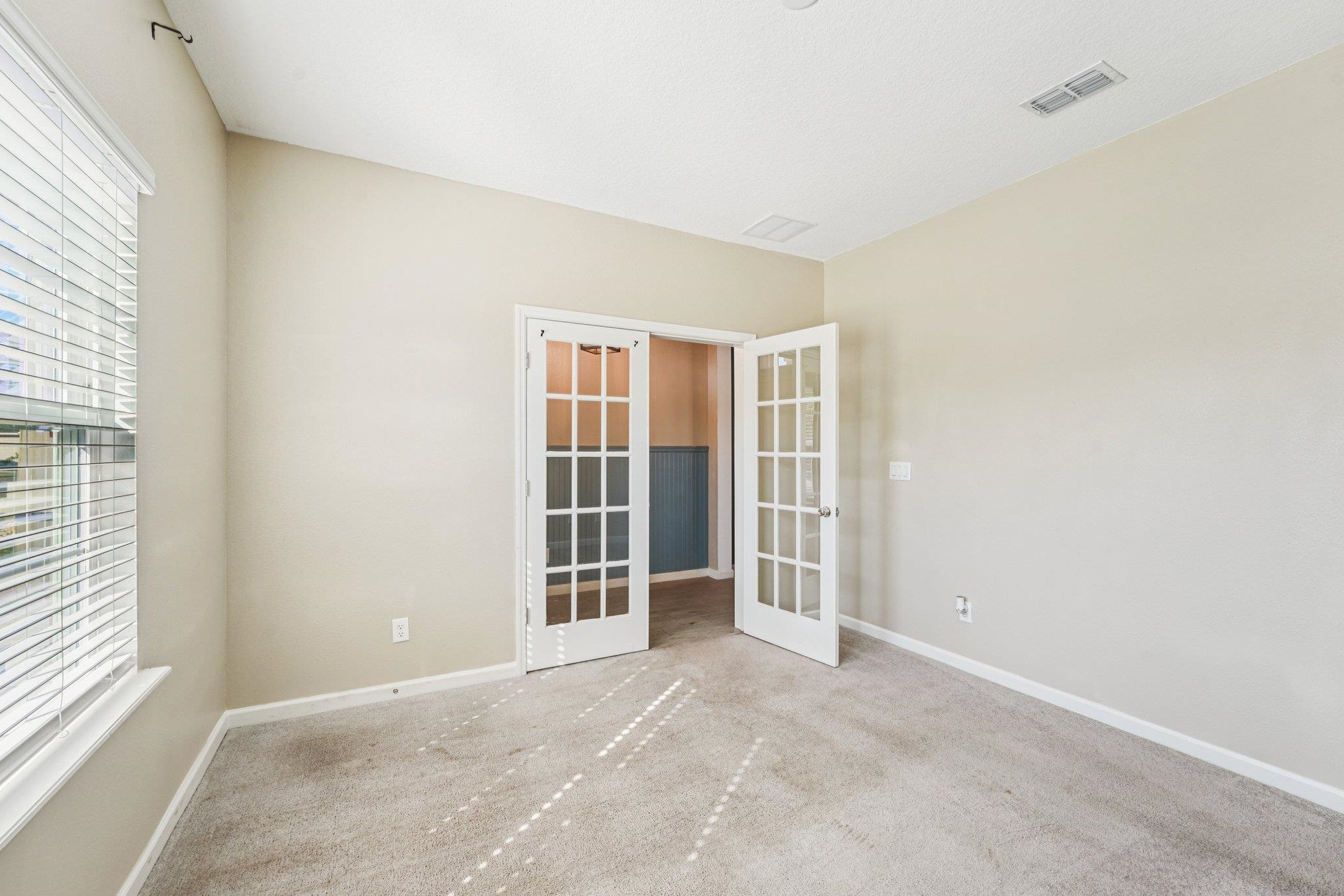 Image 22 of 71 For 428 Lake Sinclair St