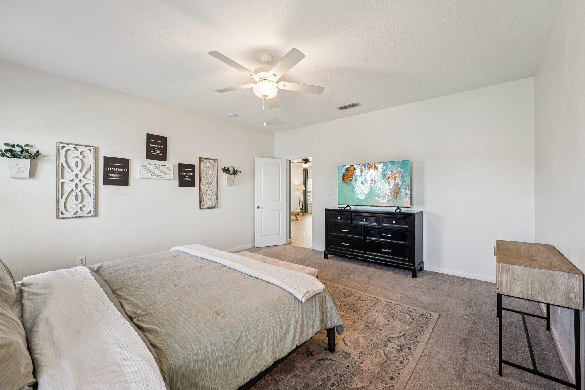 Image 27 of 71 For 428 Lake Sinclair St