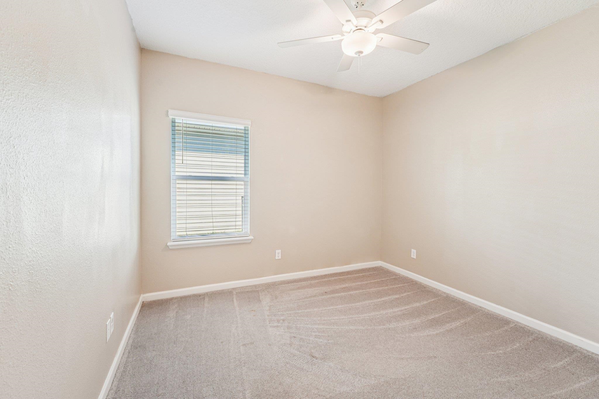 Image 38 of 71 For 428 Lake Sinclair St