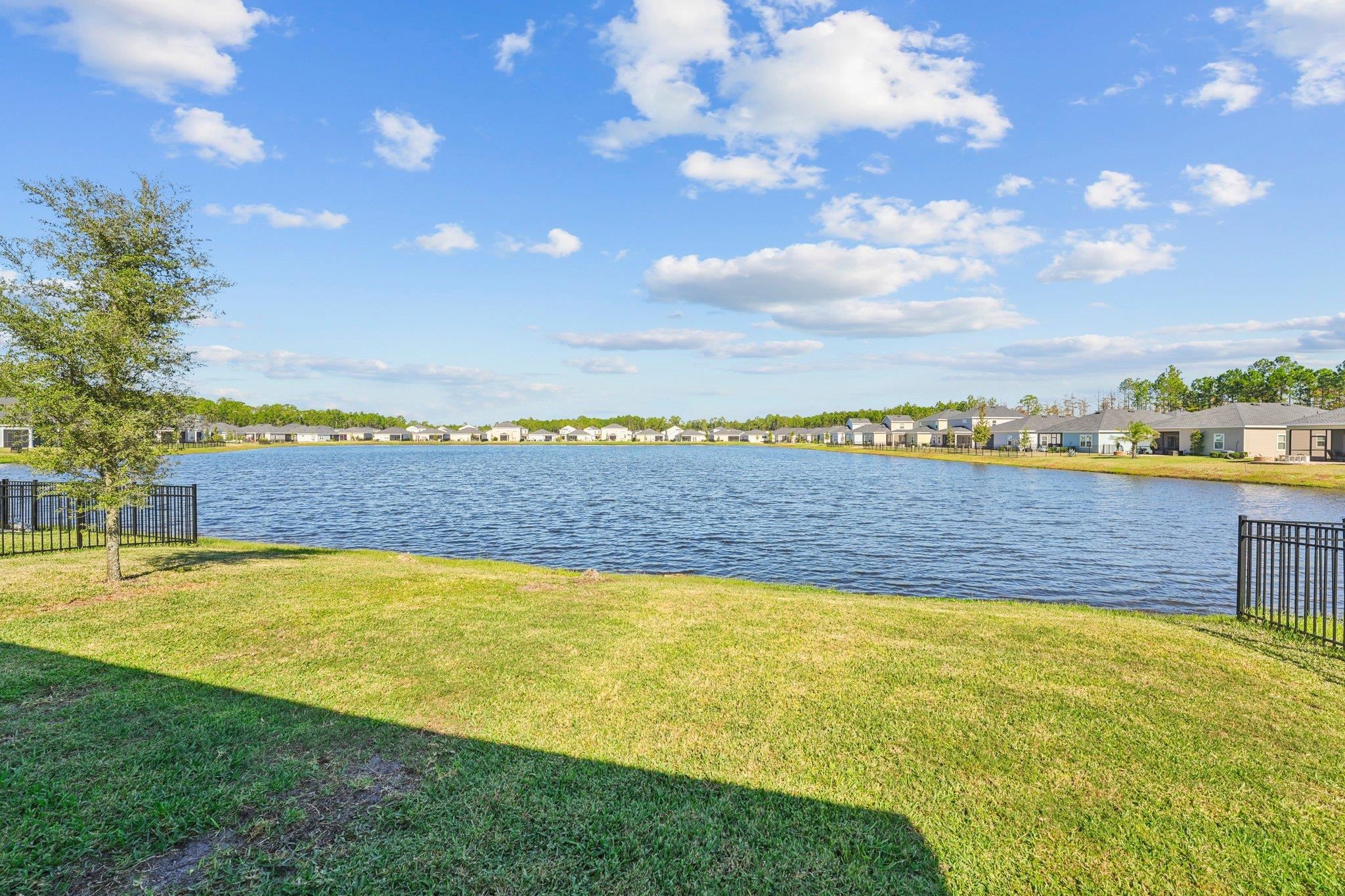 Image 43 of 71 For 428 Lake Sinclair St