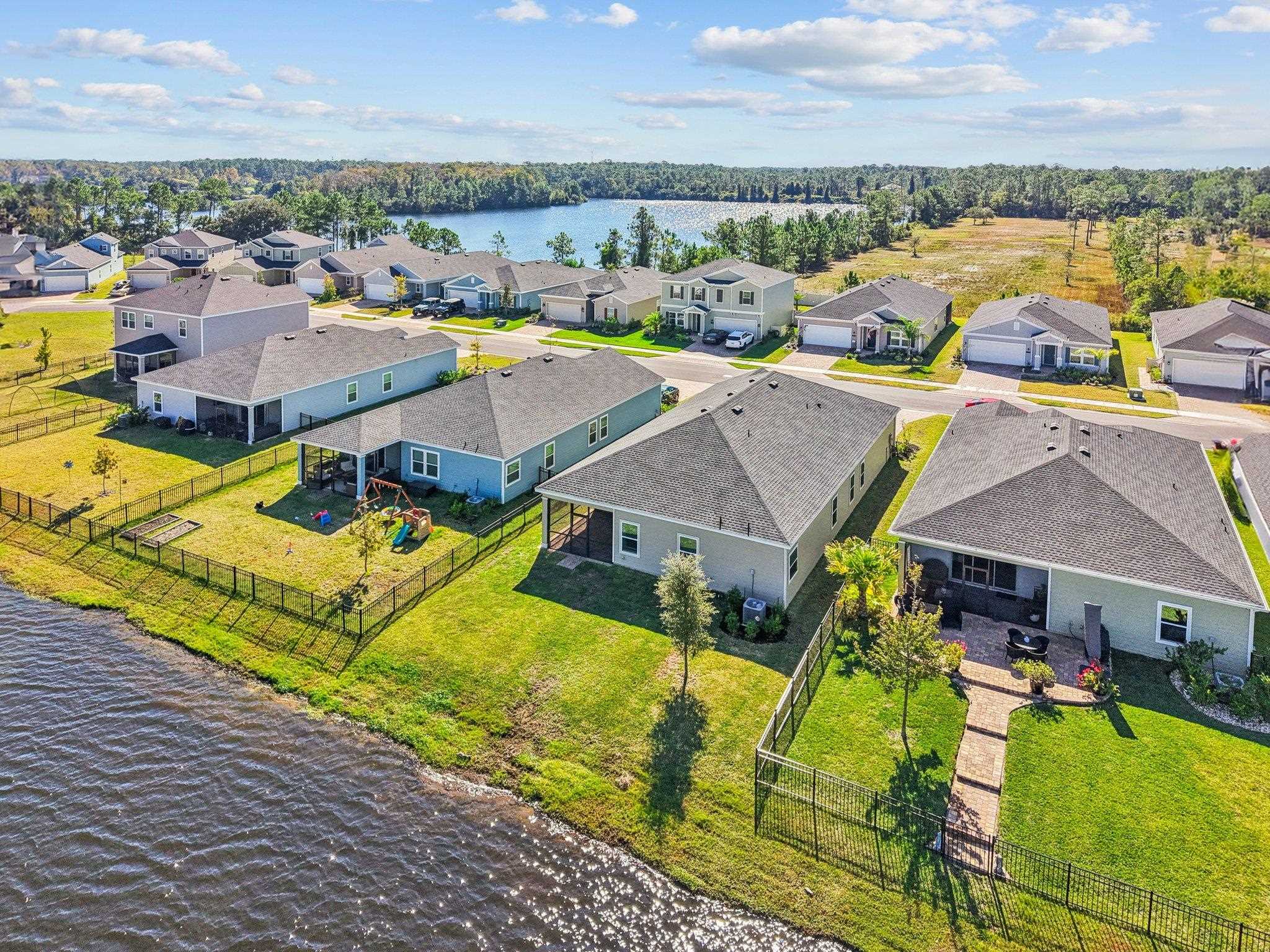 Image 52 of 71 For 428 Lake Sinclair St