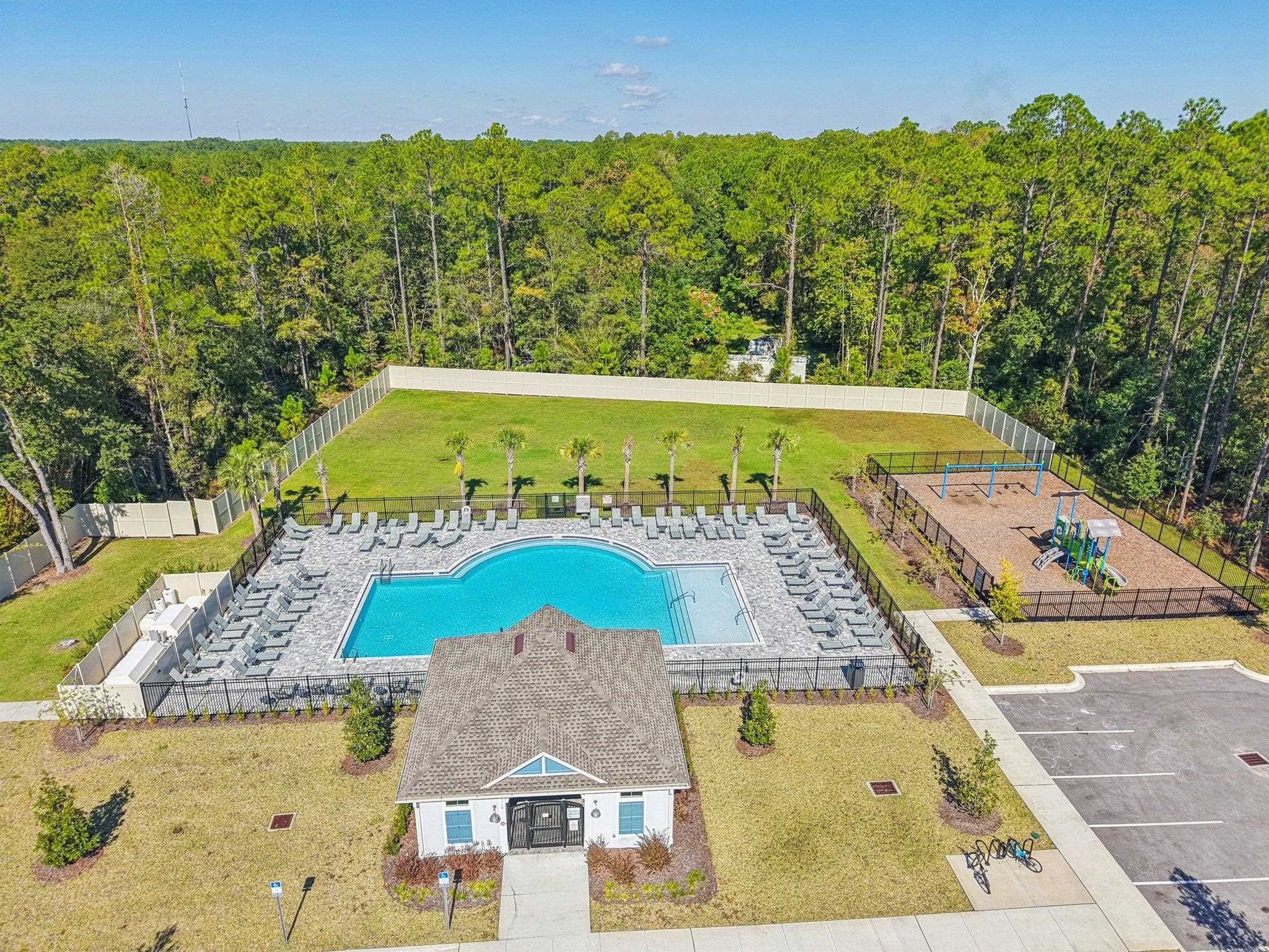 Image 57 of 71 For 428 Lake Sinclair St