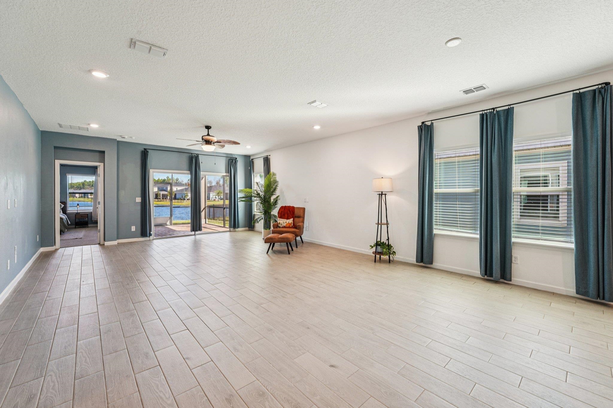 Image 8 of 71 For 428 Lake Sinclair St