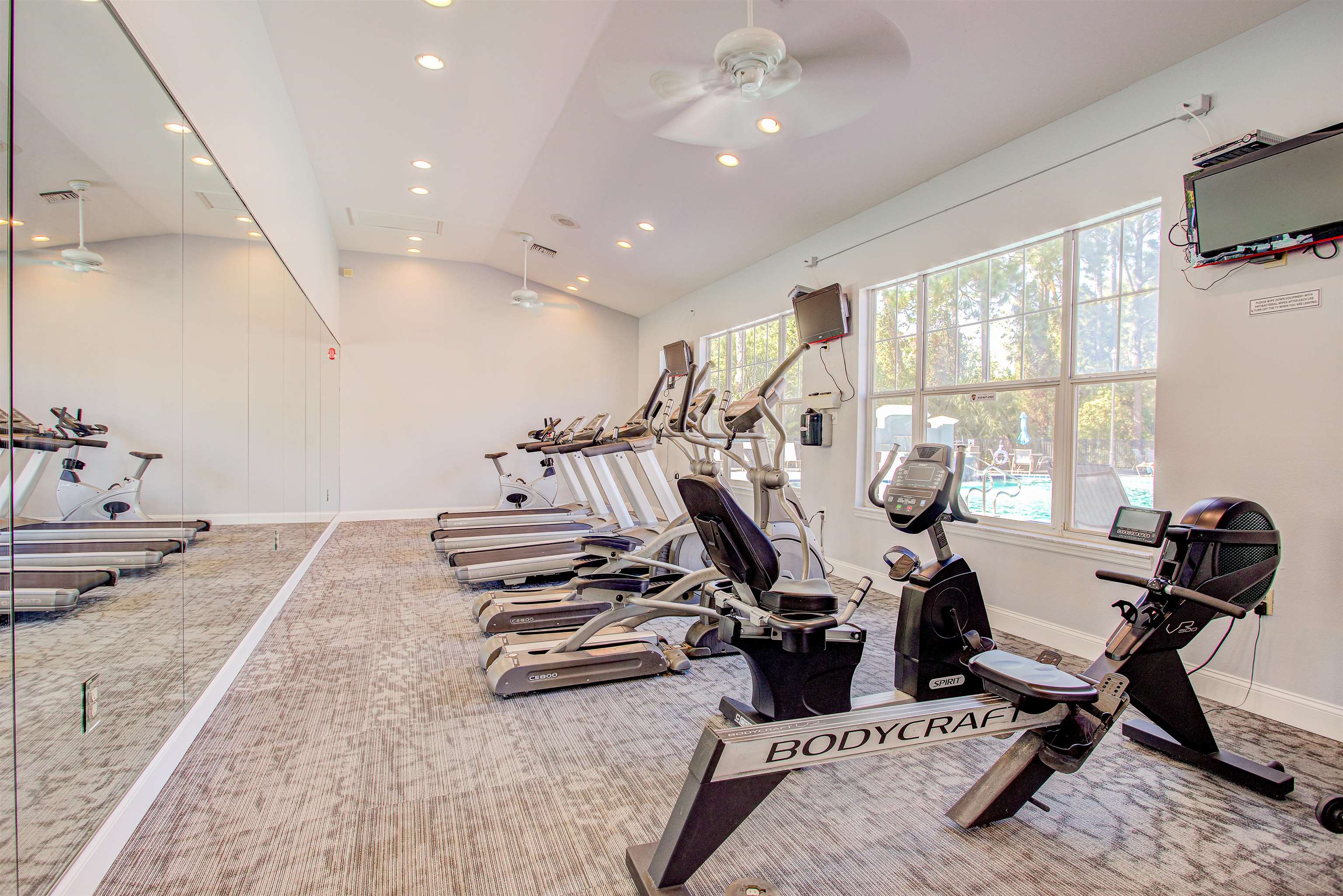 Image 27 of 33 For 11107 Harbour Vista Cir