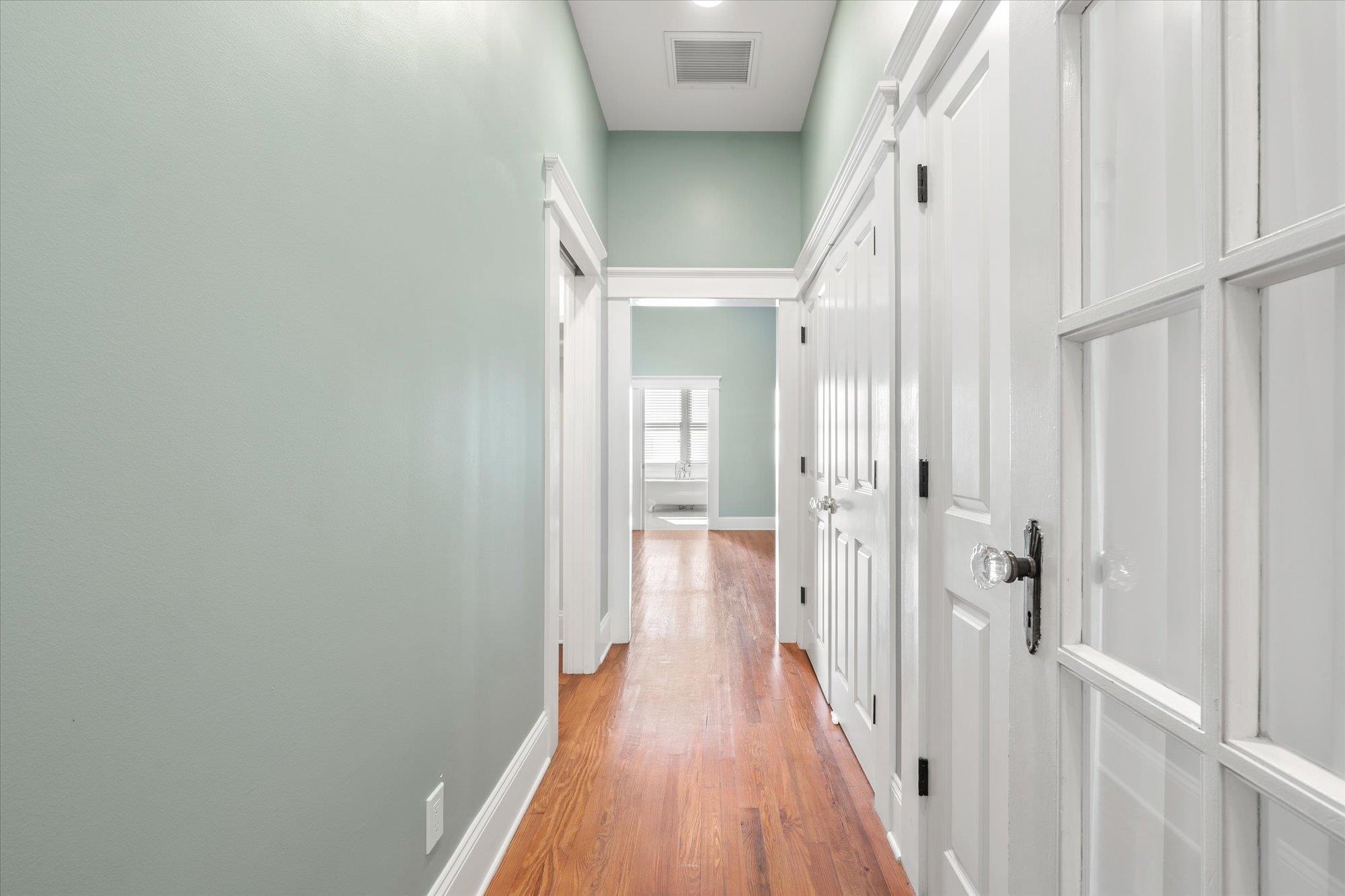 Image 38 of 87 For 31 Cincinnati Avenue