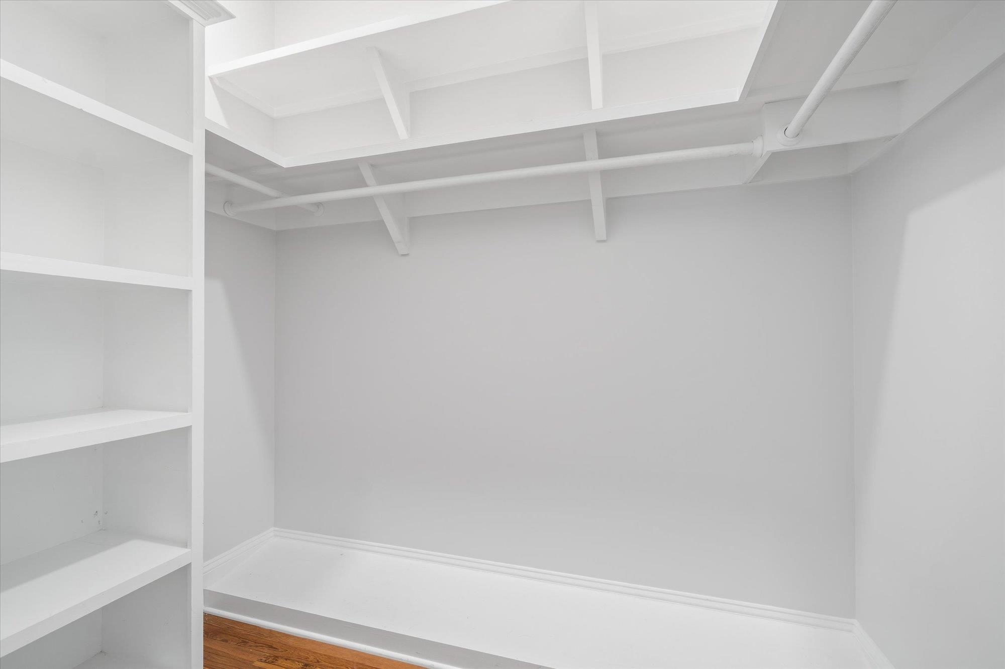 Image 46 of 87 For 31 Cincinnati Avenue