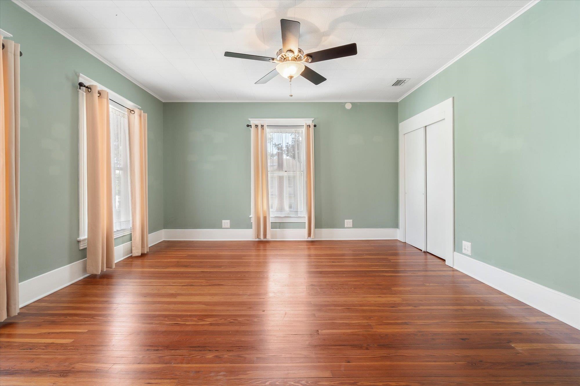 Image 49 of 87 For 31 Cincinnati Avenue