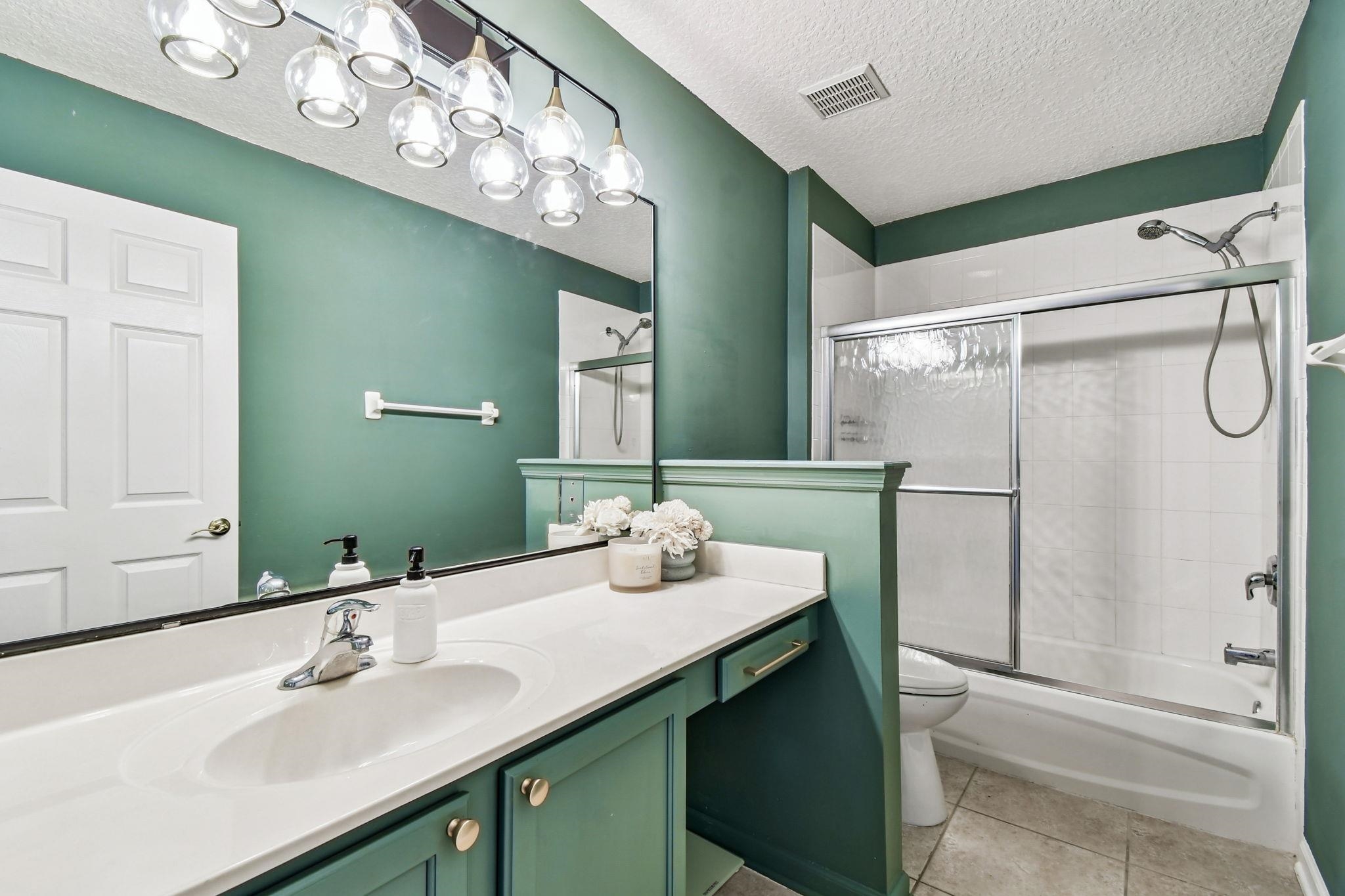 Image 28 of 55 For 780 Blackmoor Gate Ln