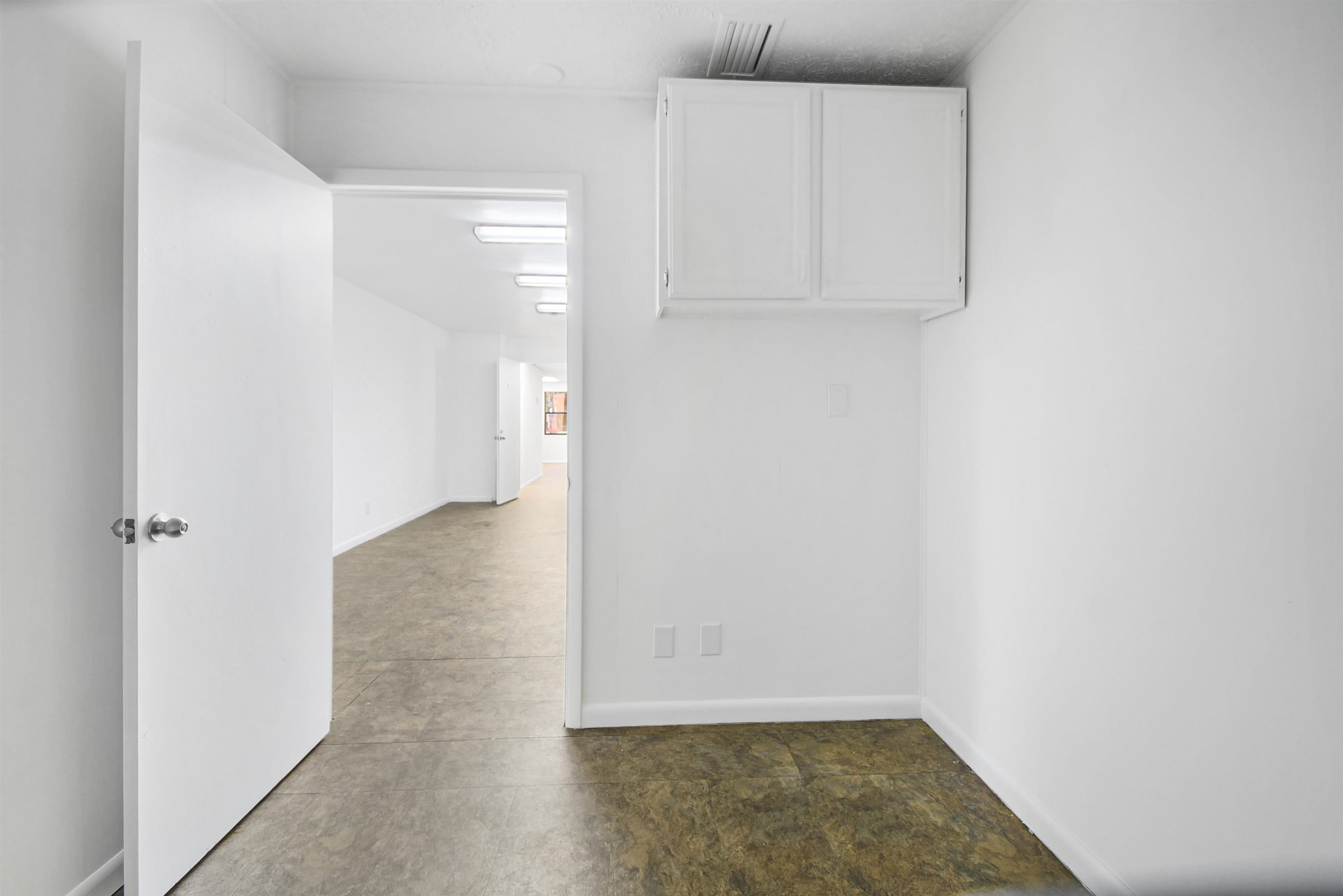 Image 19 of 29 For 1873 Everlee Rd