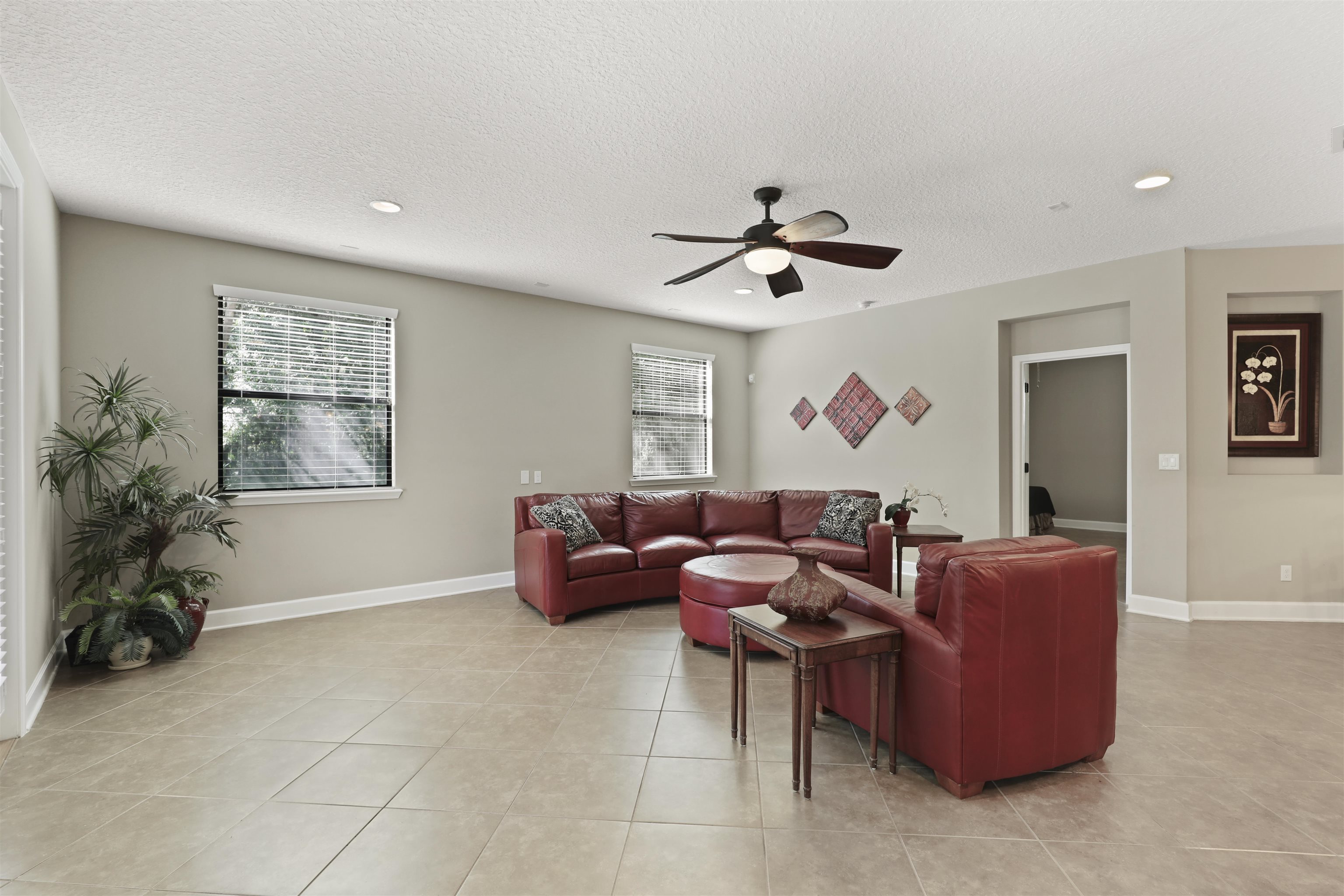 Image 24 of 76 For 4902 Boat Landing Dr