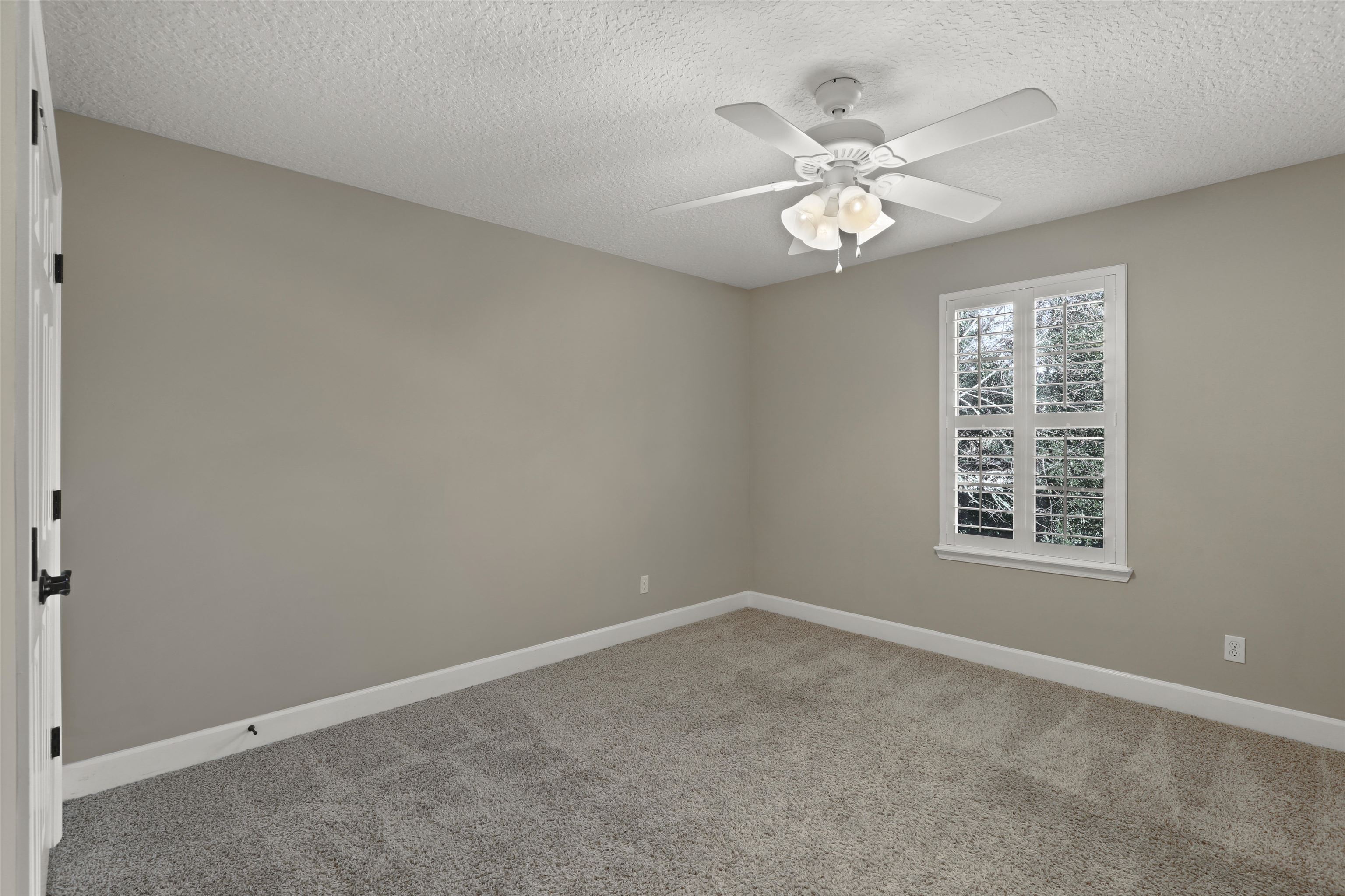 Image 34 of 76 For 4902 Boat Landing Dr