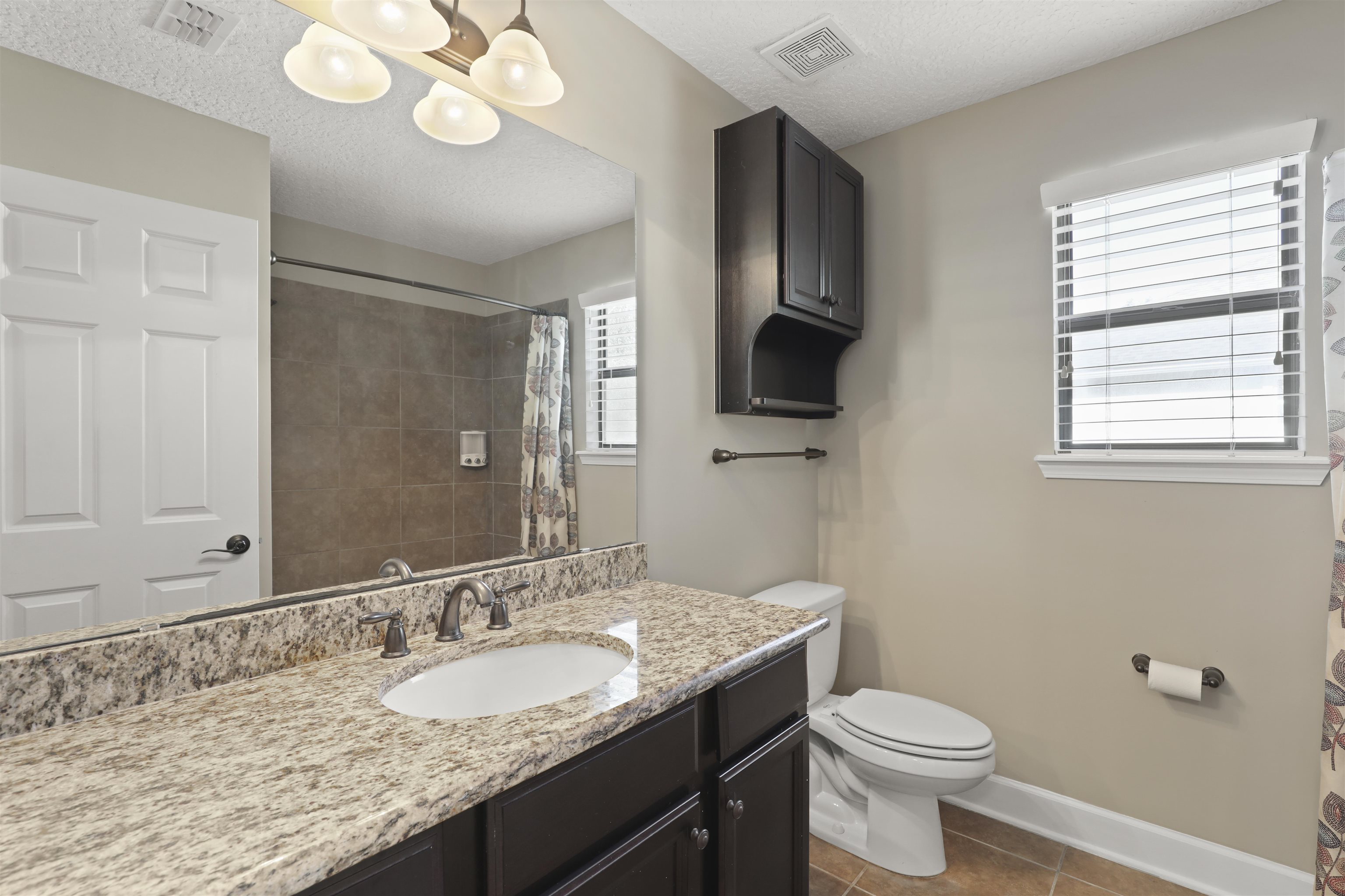 Image 36 of 76 For 4902 Boat Landing Dr