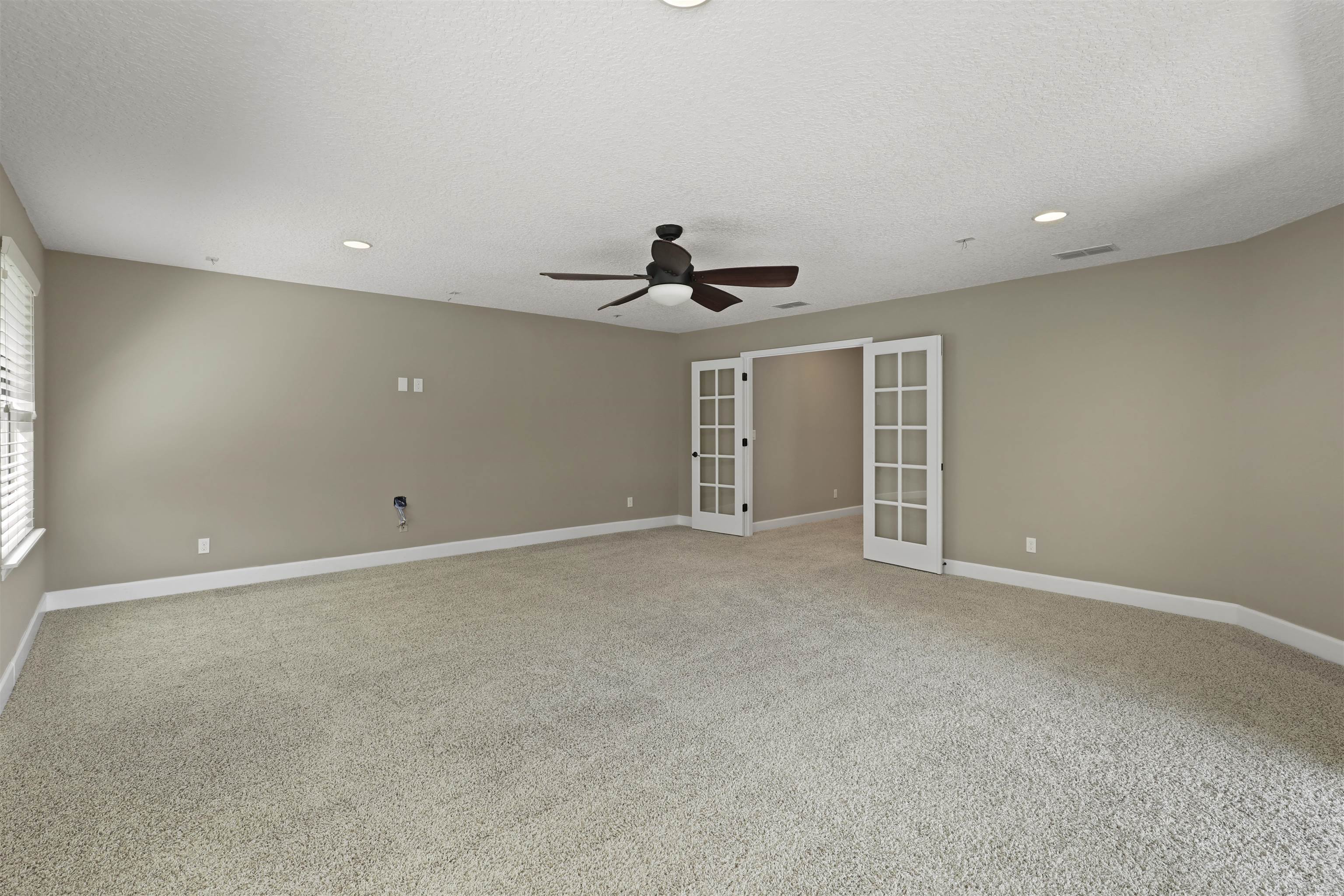 Image 44 of 76 For 4902 Boat Landing Dr