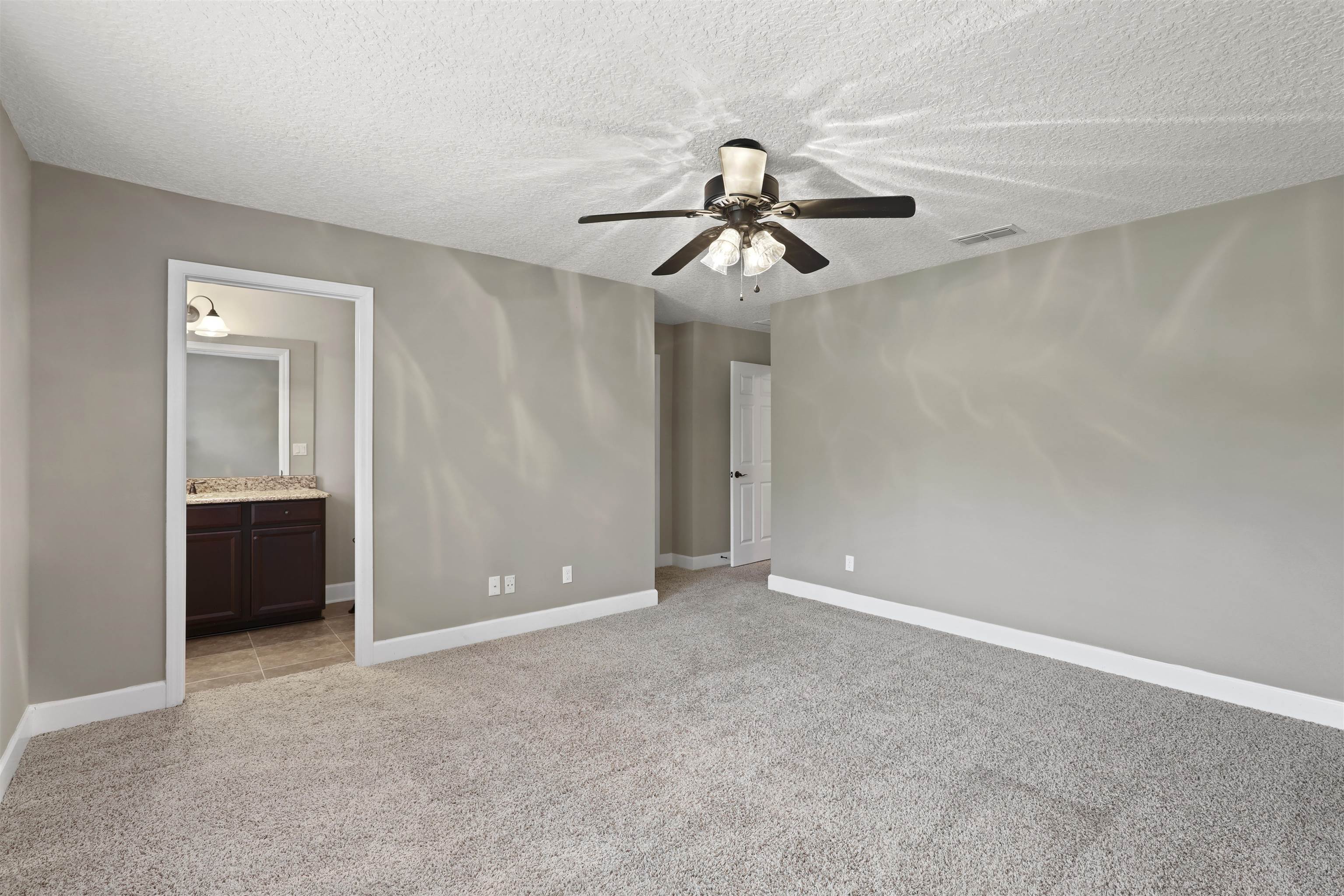 Image 55 of 76 For 4902 Boat Landing Dr