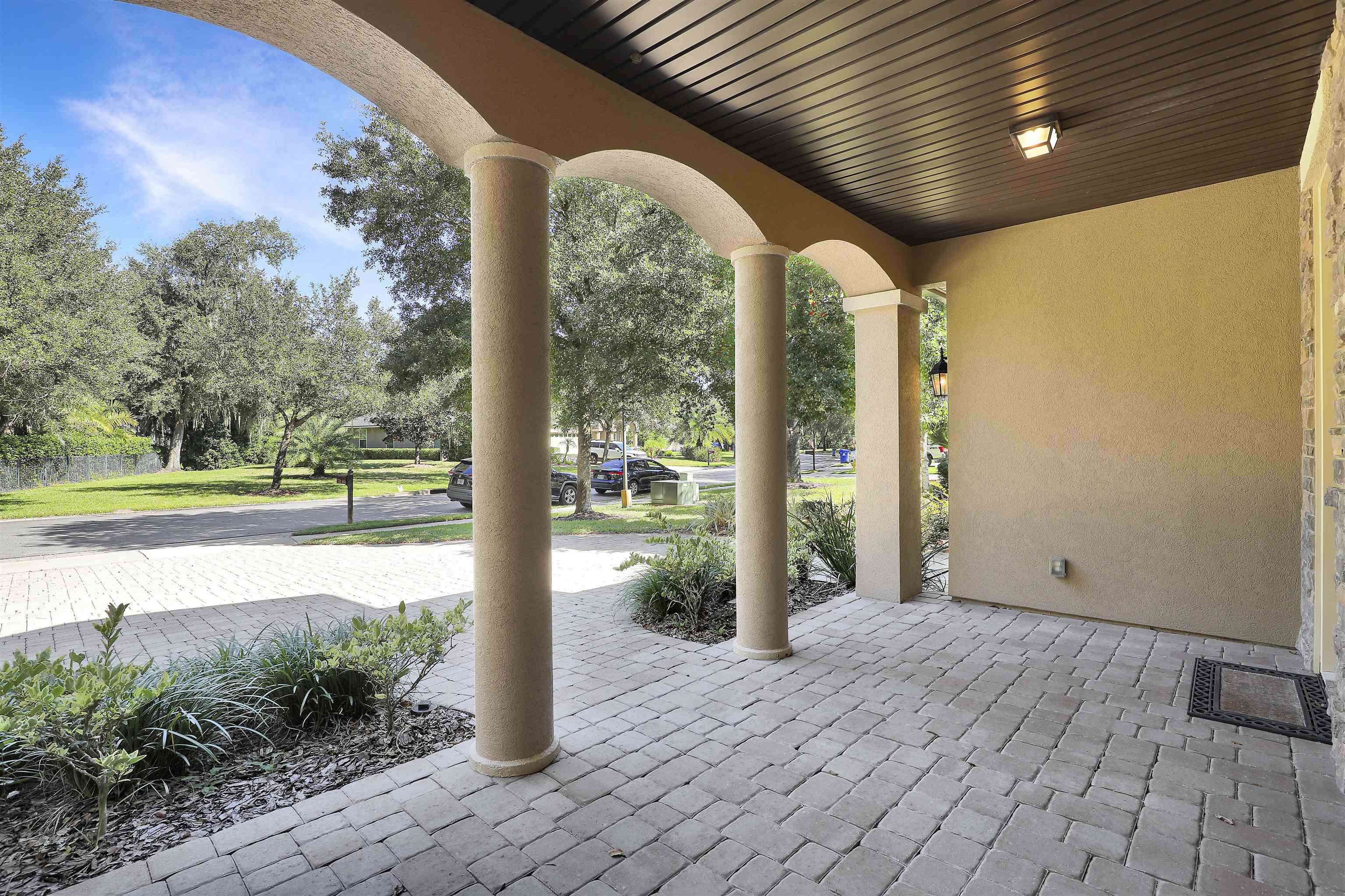 Image 9 of 76 For 4902 Boat Landing Dr