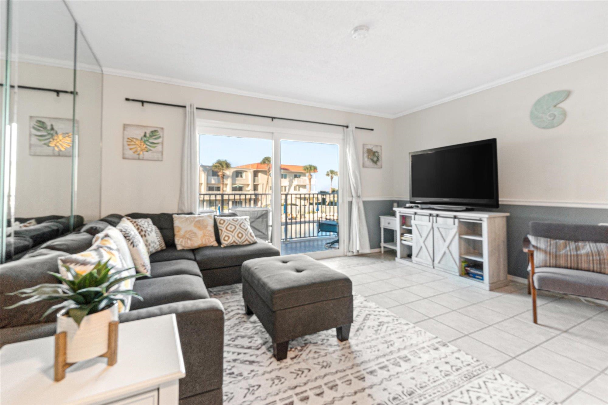 Image 11 of 66 For 1 Ocean Trace Rd  242