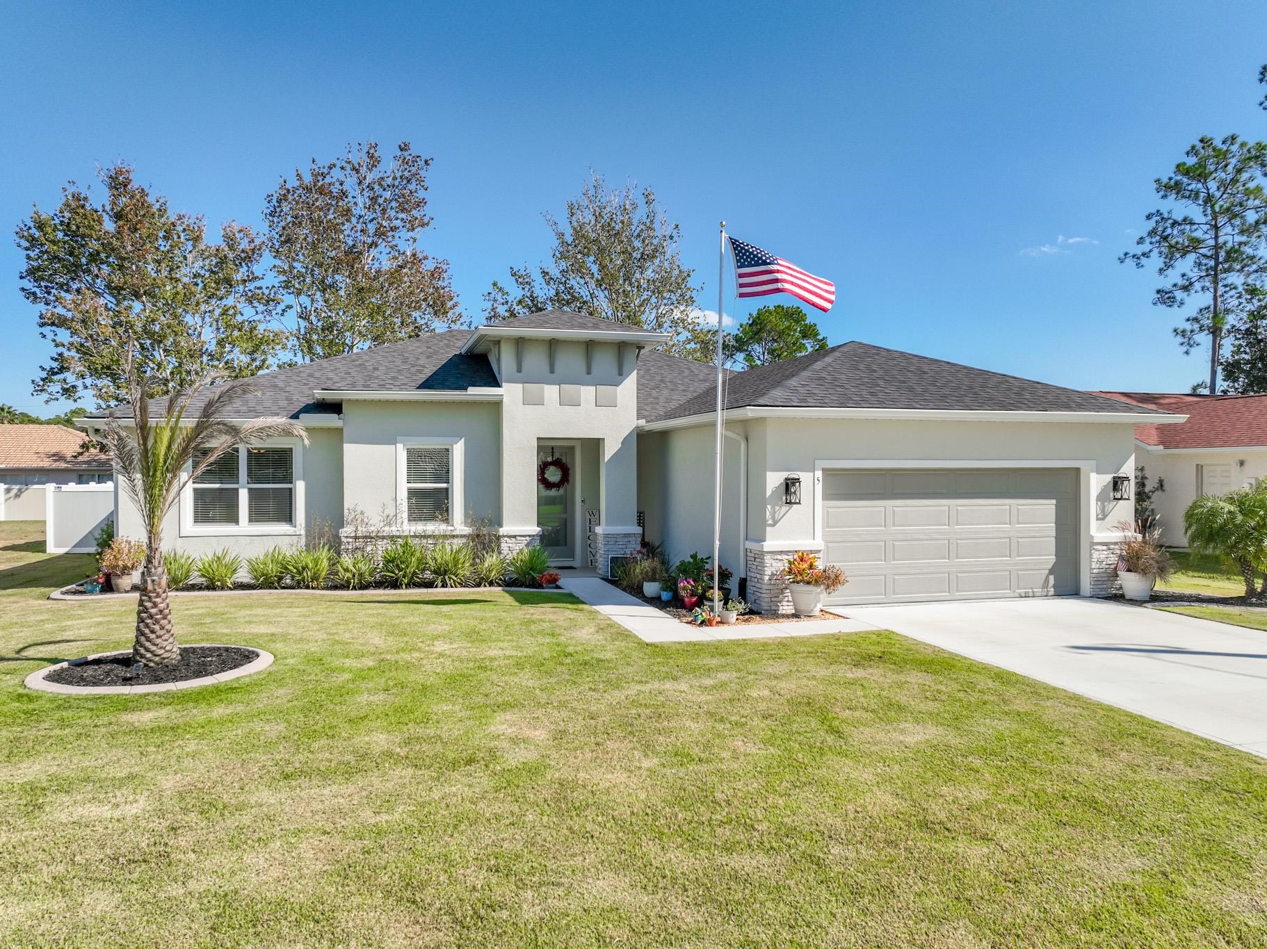 Image 2 of 55 For 5 Roxton Ln  