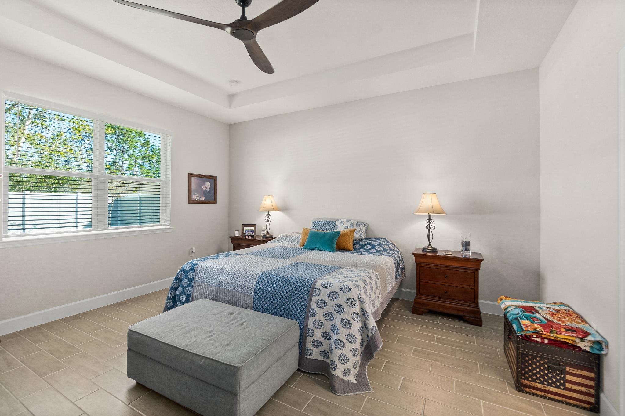 Image 25 of 55 For 5 Roxton Ln  