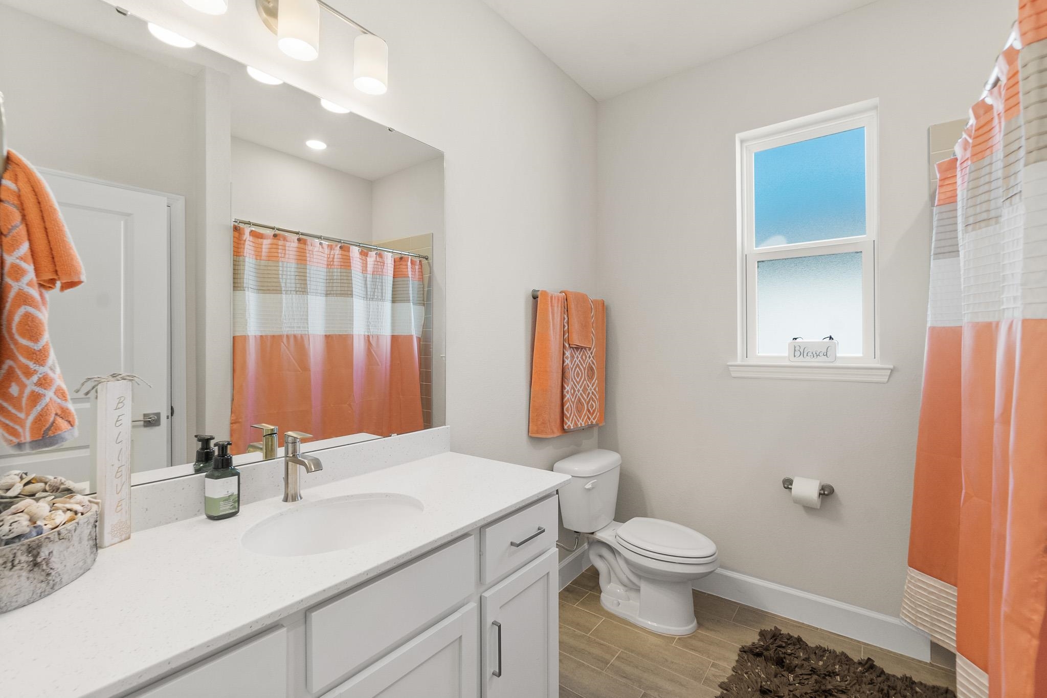 Image 36 of 55 For 5 Roxton Ln  