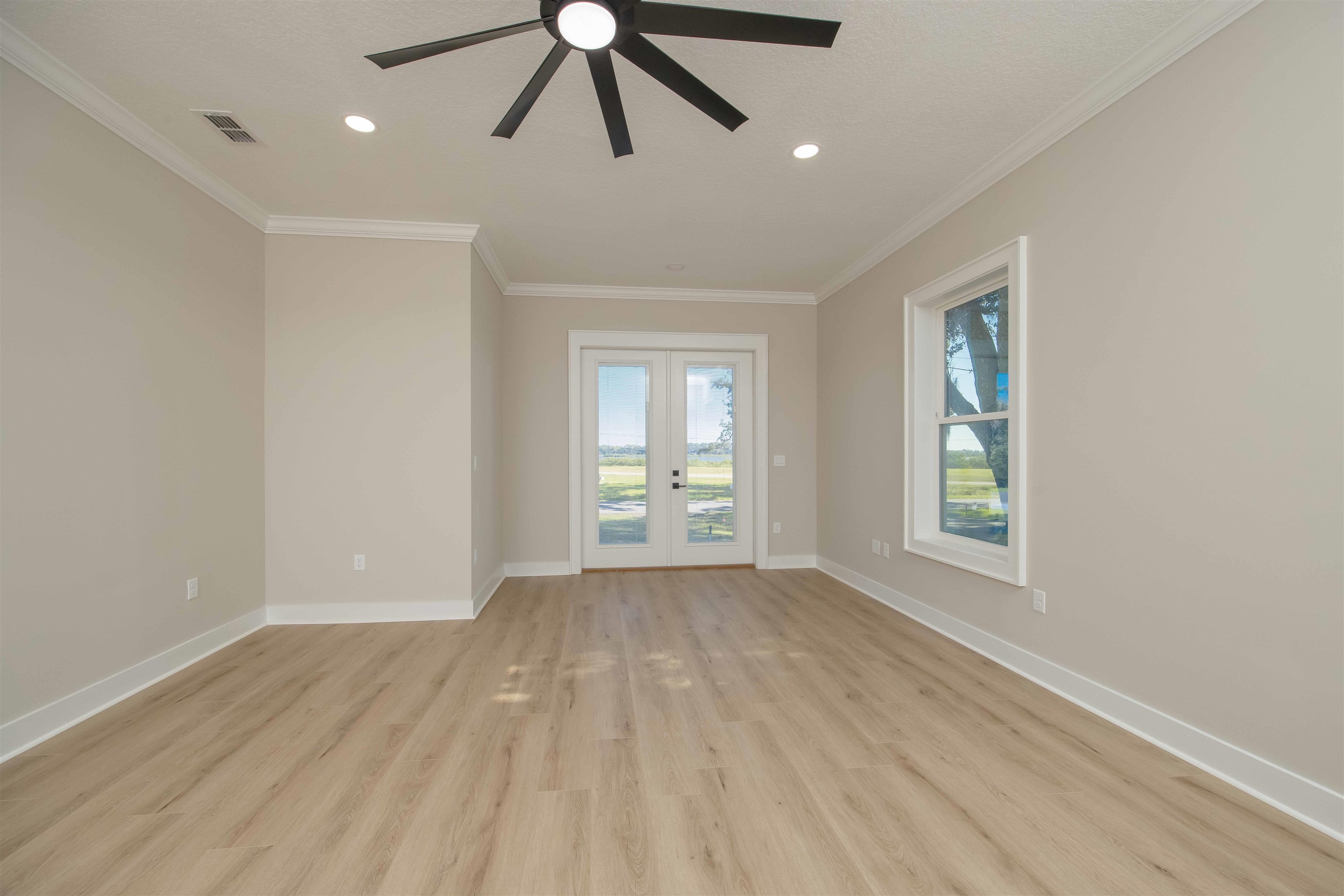 Image 43 of 77 For 132 Terrapin Rd