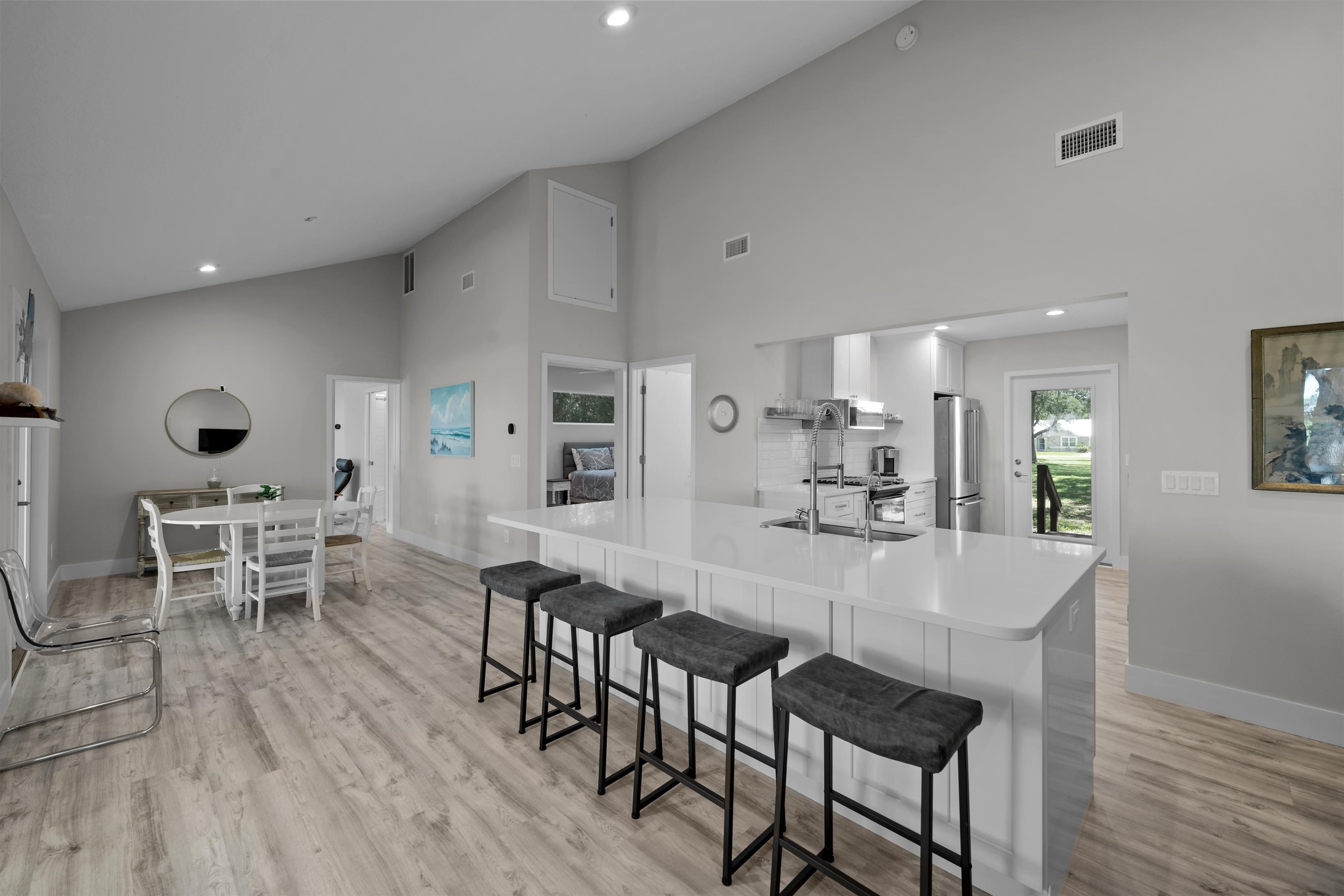 Image 11 of 36 For 5425 Windantide Rd