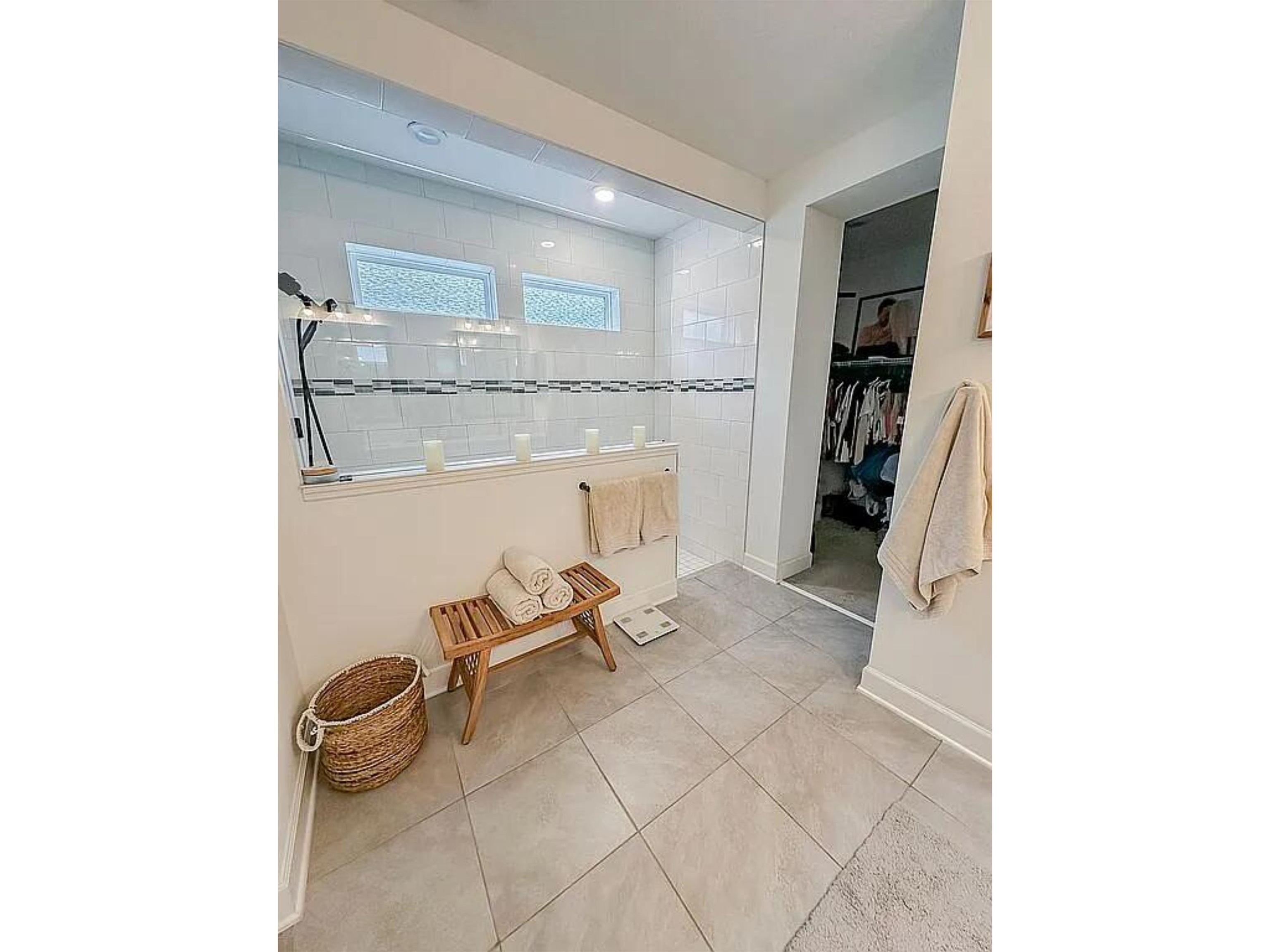 Image 18 of 31 For 132 Millenia Dr