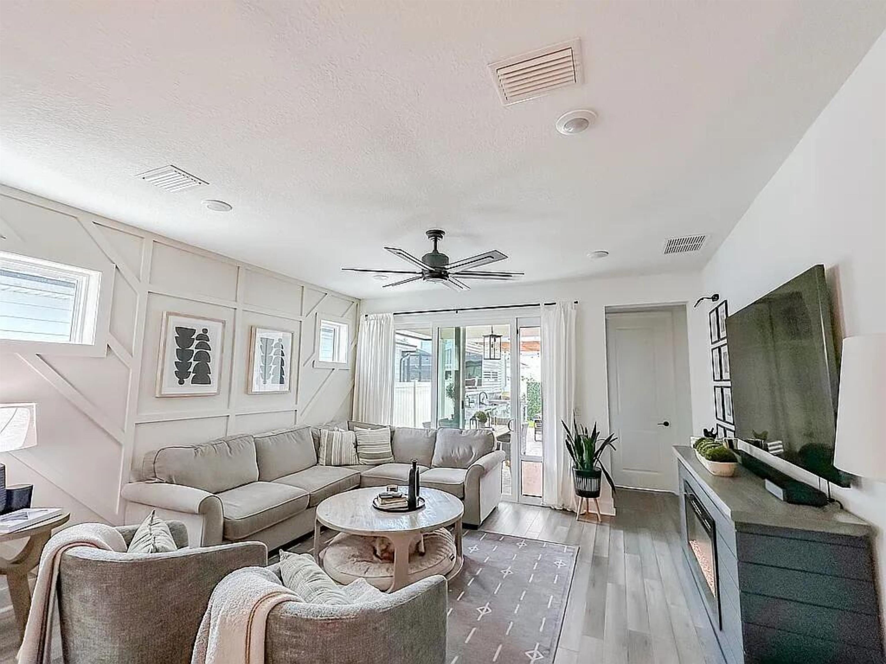 Image 23 of 31 For 132 Millenia Dr