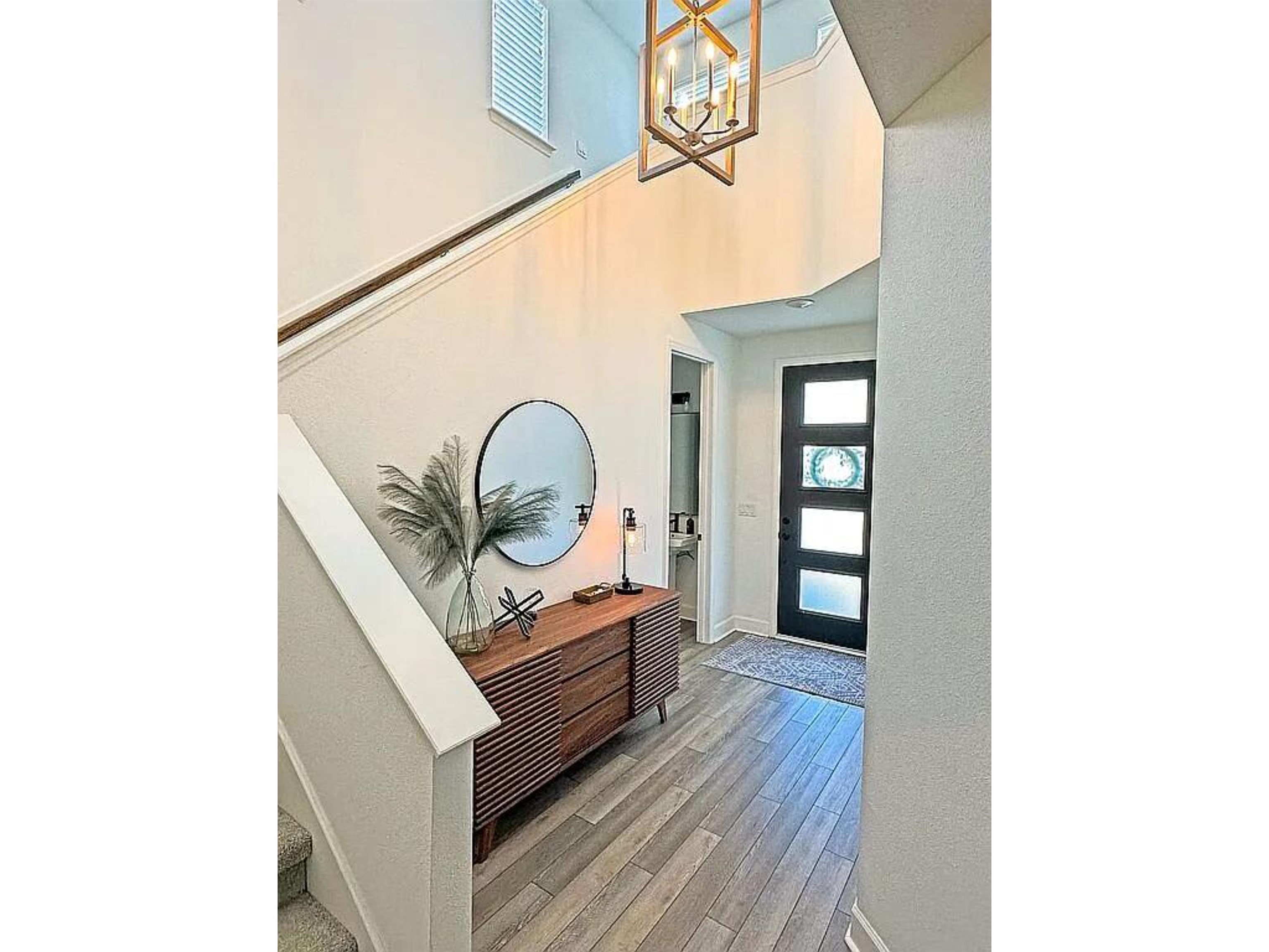 Image 28 of 31 For 132 Millenia Dr