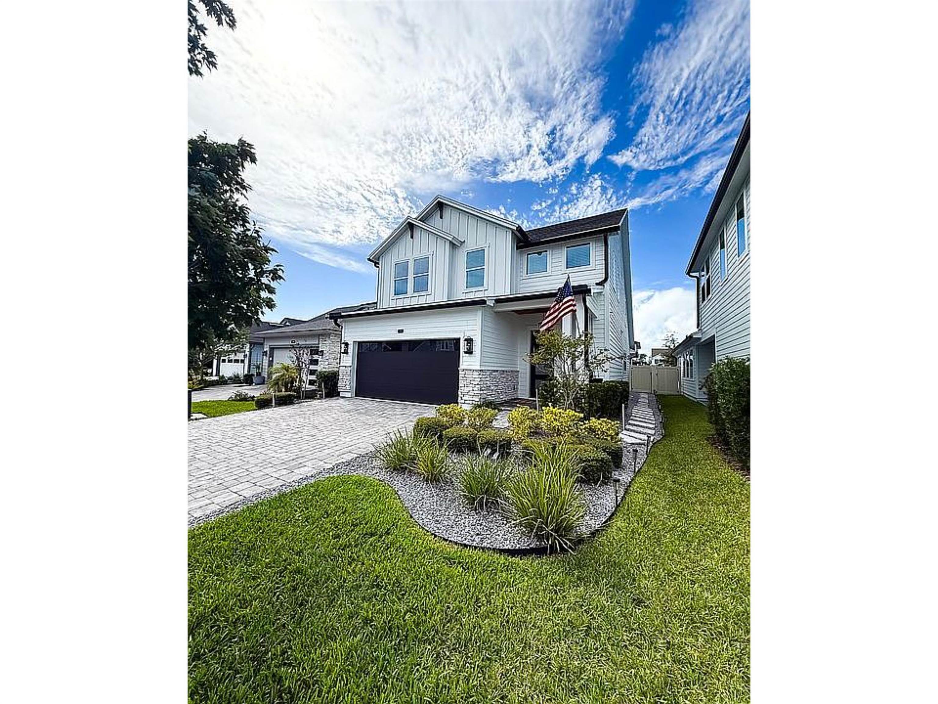 Image 3 of 31 For 132 Millenia Dr