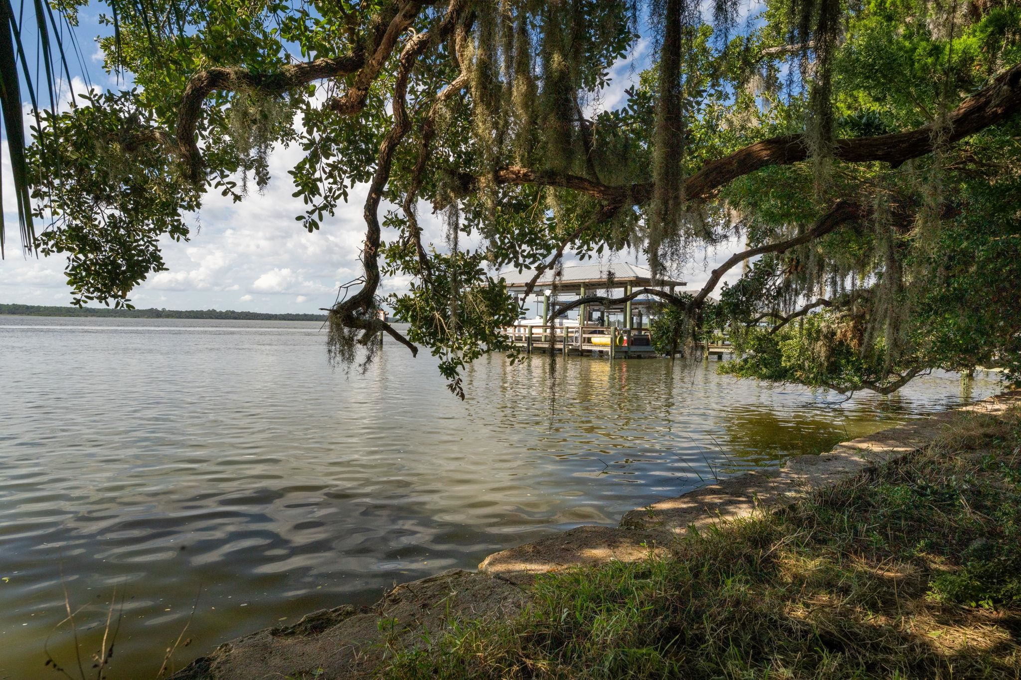 Image 16 of 36 For 301 La Crescenta Drive S