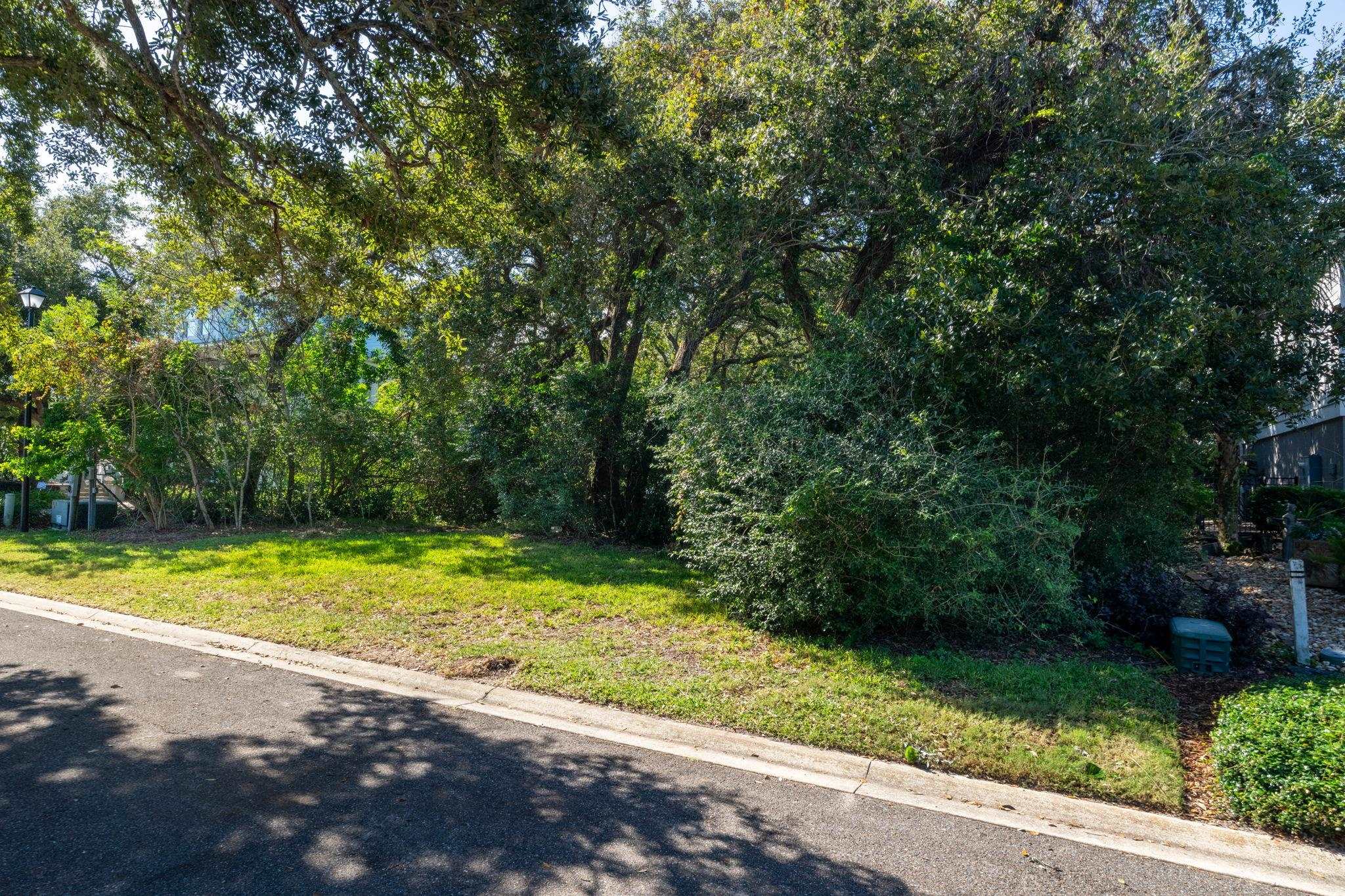 Image 21 of 36 For 301 La Crescenta Drive S