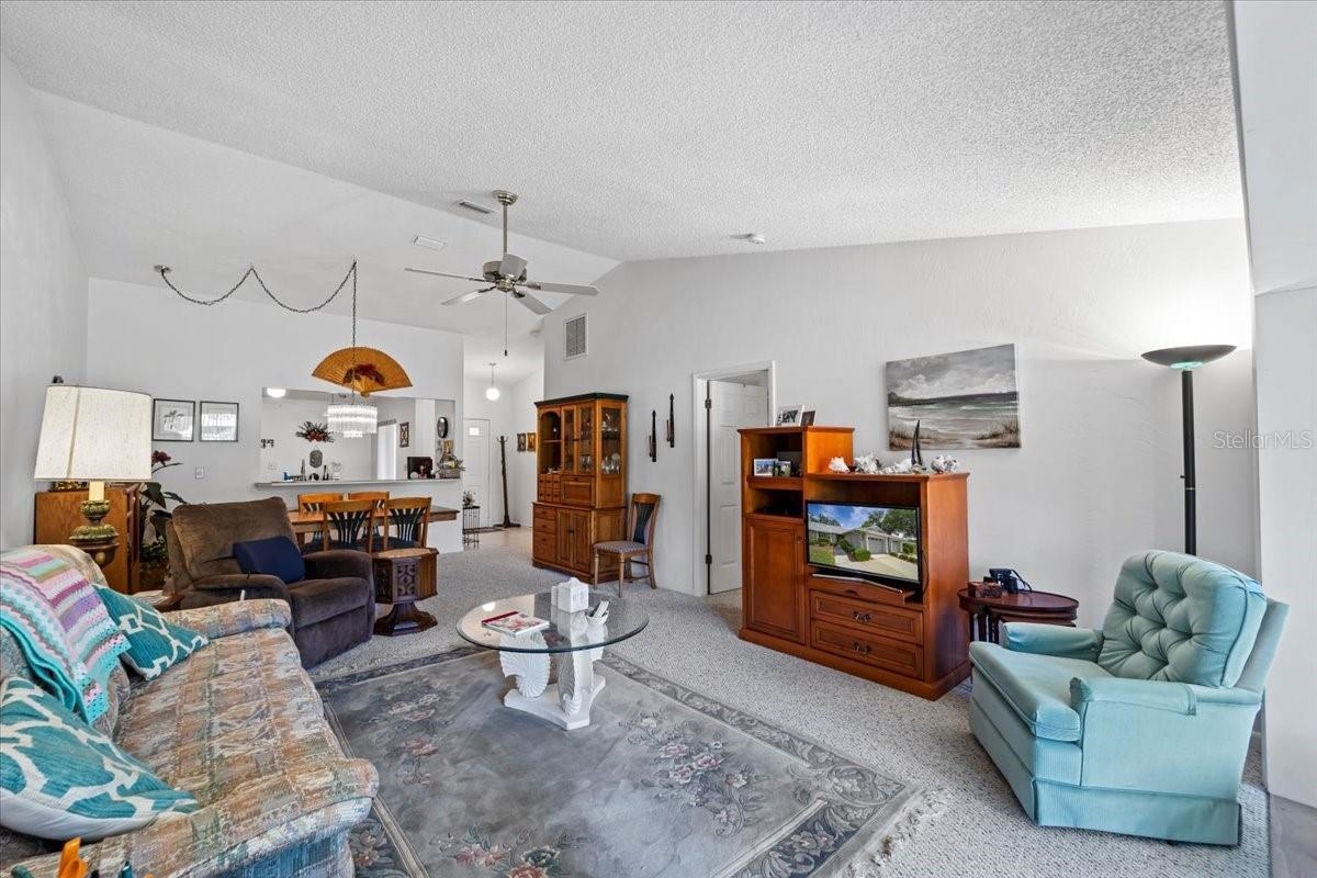 Image 29 of 61 For 88 Lake Forest Pl  88