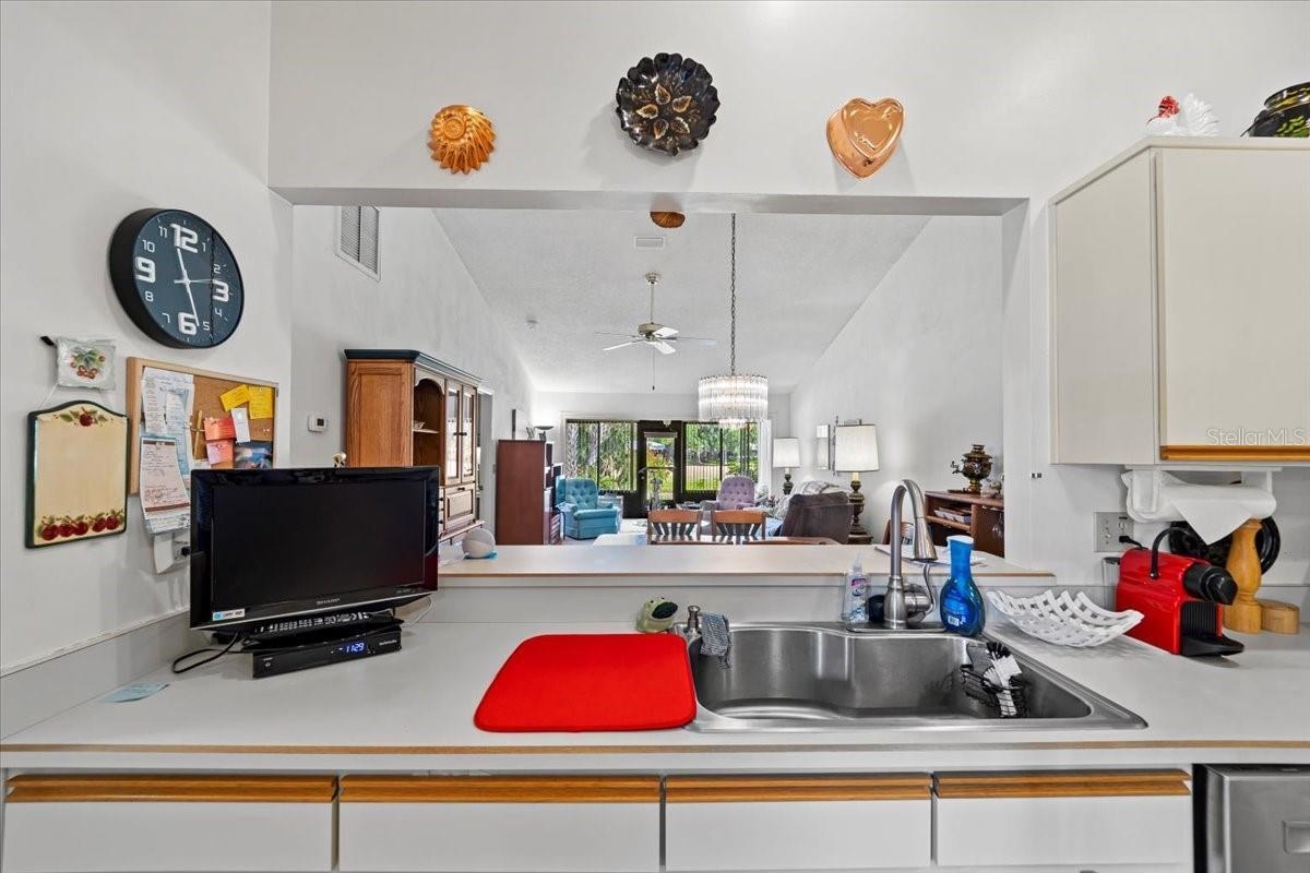 Image 34 of 61 For 88 Lake Forest Pl  88