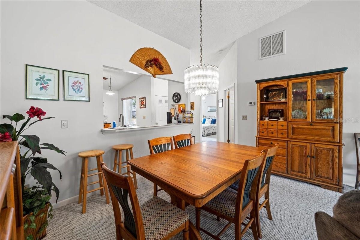 Image 38 of 61 For 88 Lake Forest Pl  88