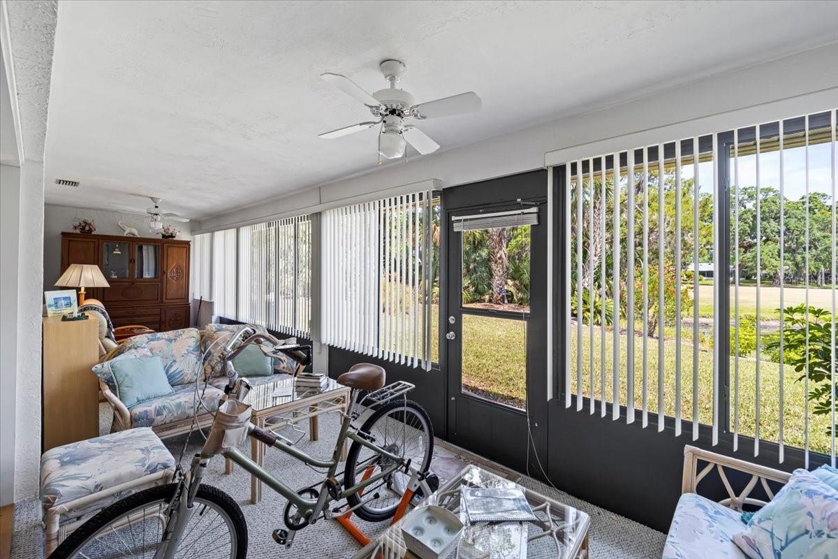 Image 40 of 61 For 88 Lake Forest Pl  88