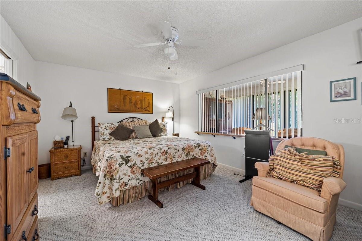 Image 43 of 61 For 88 Lake Forest Pl  88