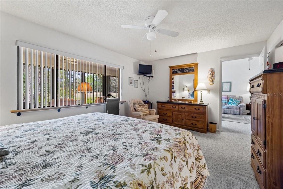 Image 44 of 61 For 88 Lake Forest Pl  88