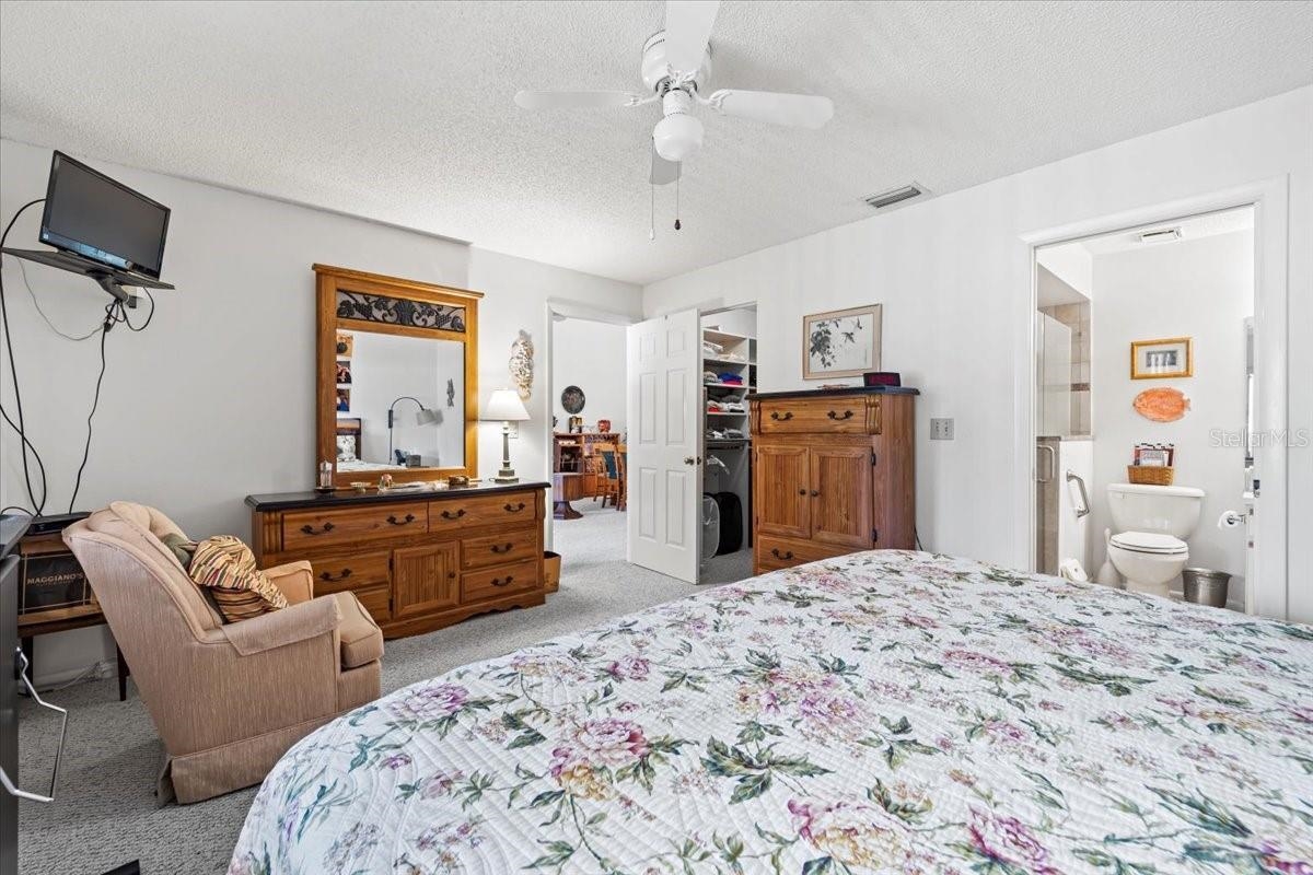 Image 45 of 61 For 88 Lake Forest Pl  88