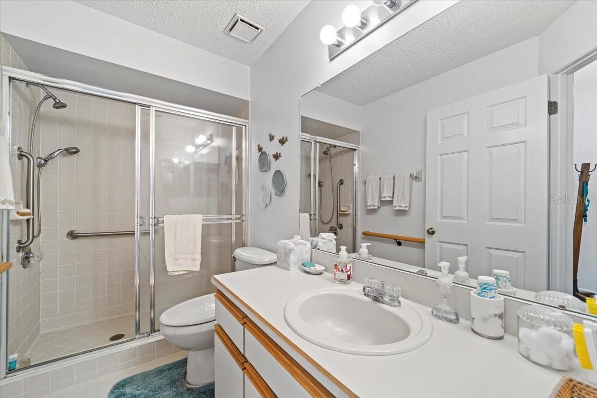 Image 50 of 61 For 88 Lake Forest Pl  88