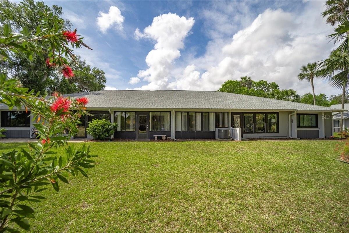 Image 7 of 61 For 88 Lake Forest Pl  88