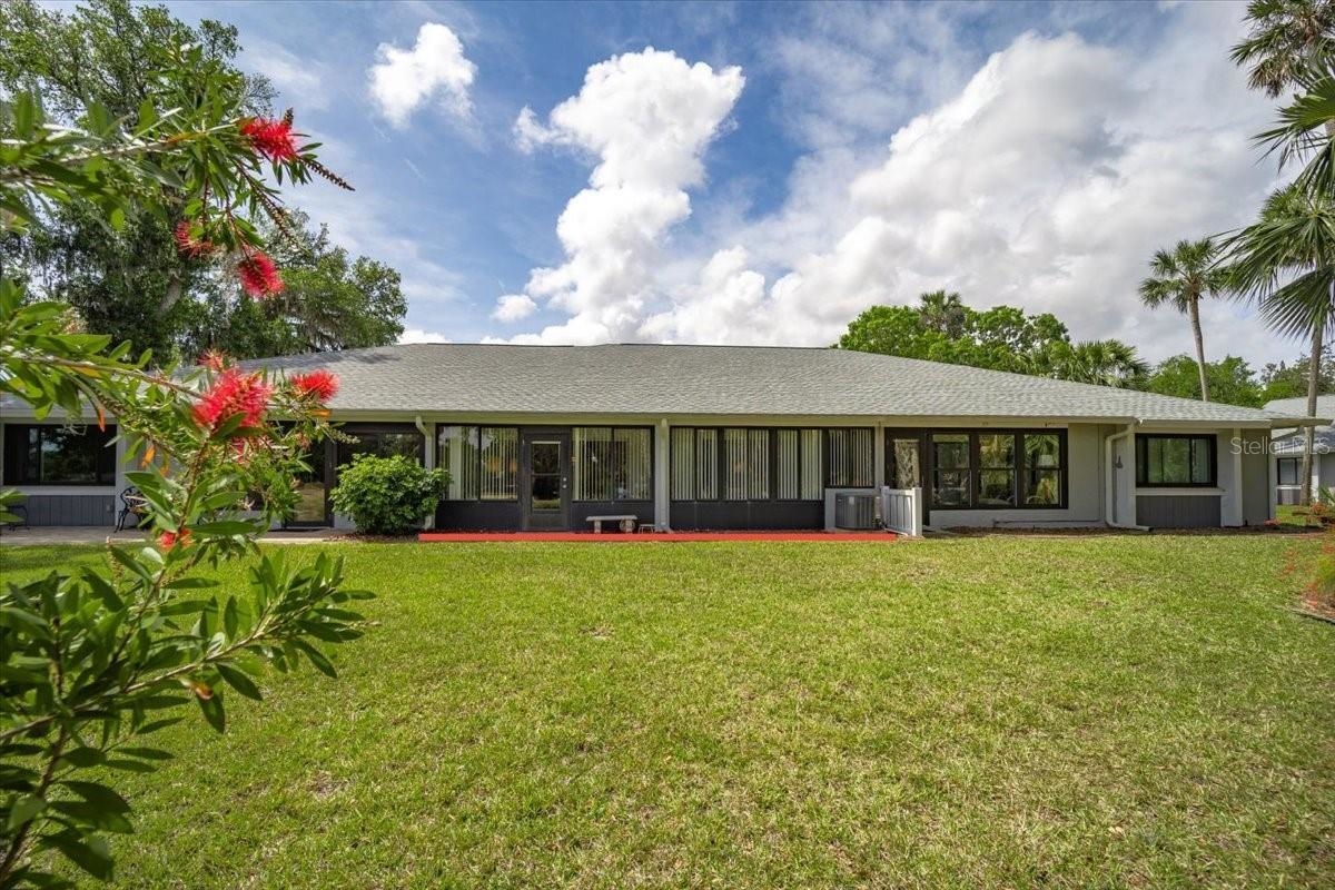 Image 8 of 61 For 88 Lake Forest Pl  88