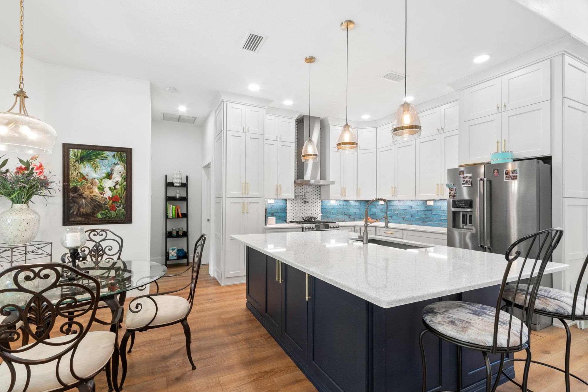 Image 15 of 50 For 3432 Kings Rd S