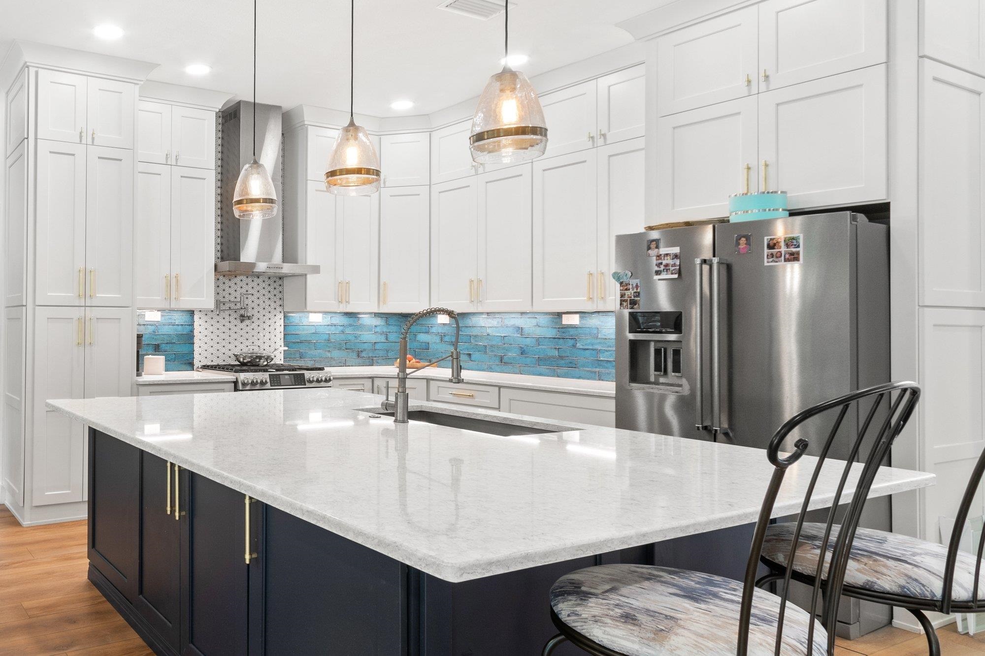 Image 16 of 50 For 3432 Kings Rd S